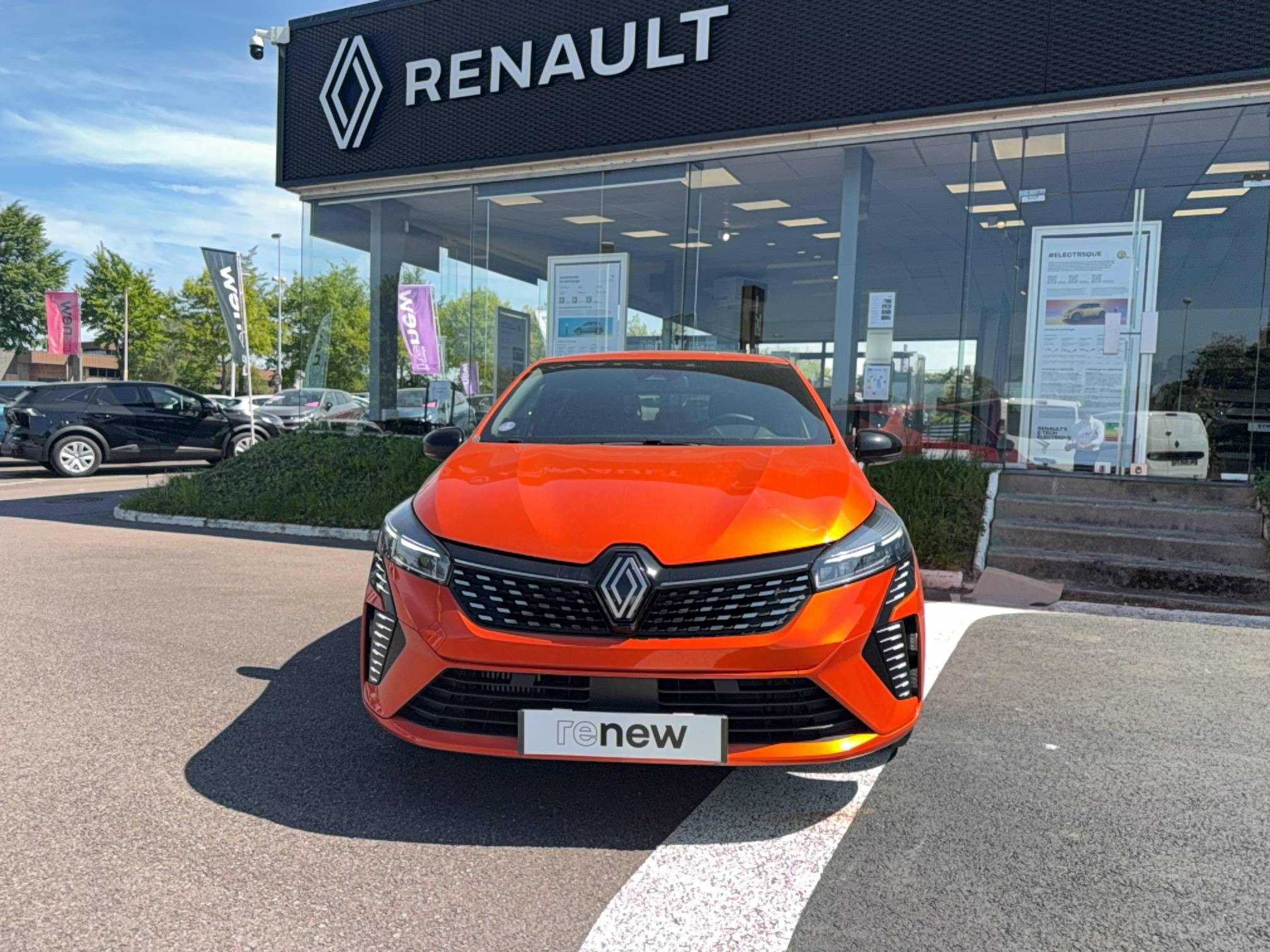 Vente en ligne Renault Clio 5 Clio TCe 90 au prix de 15 990 €