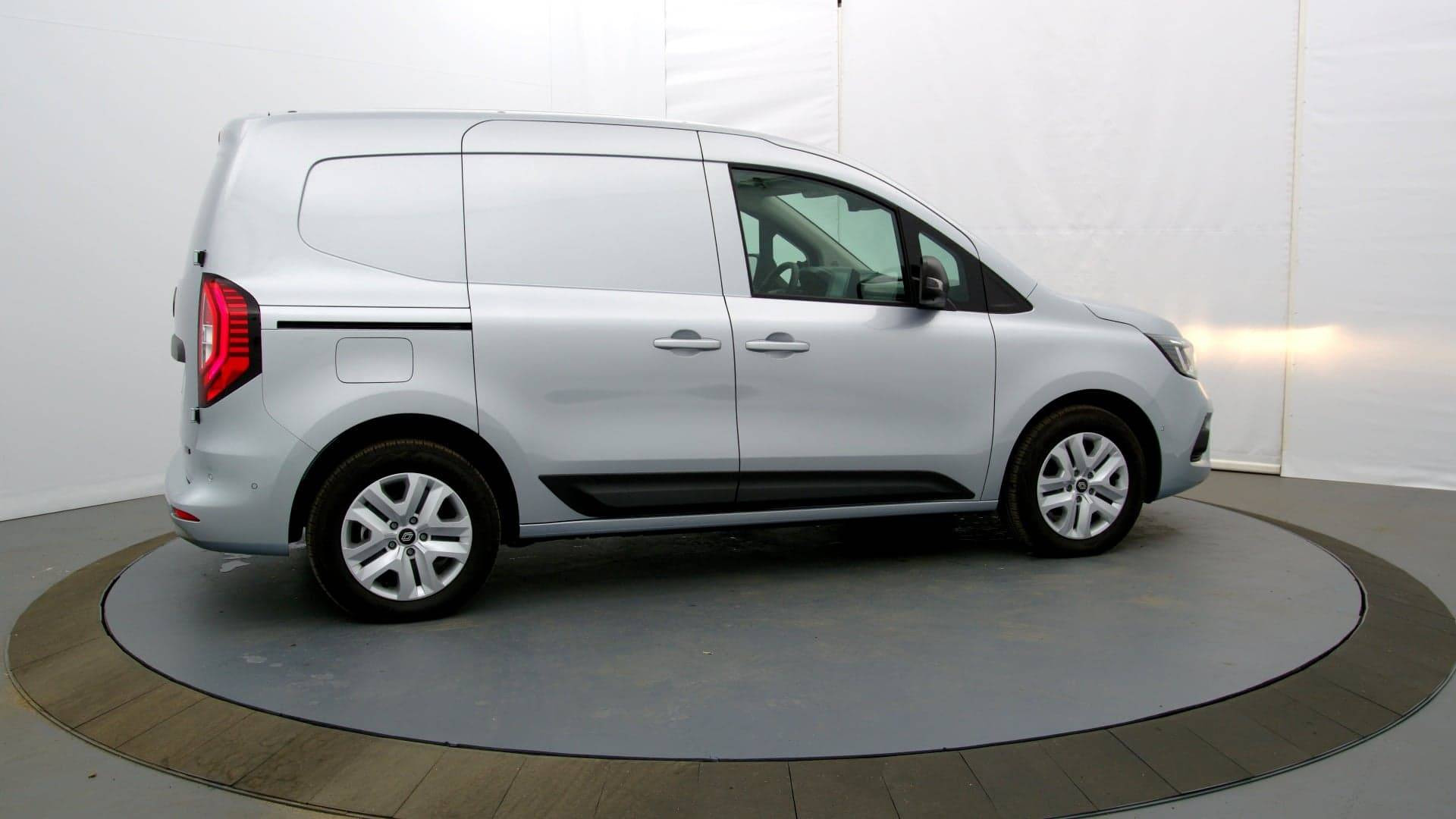 Vente en ligne Renault Kangoo Van E-Tech  EV45 DC 80KW au prix de 25 920 €