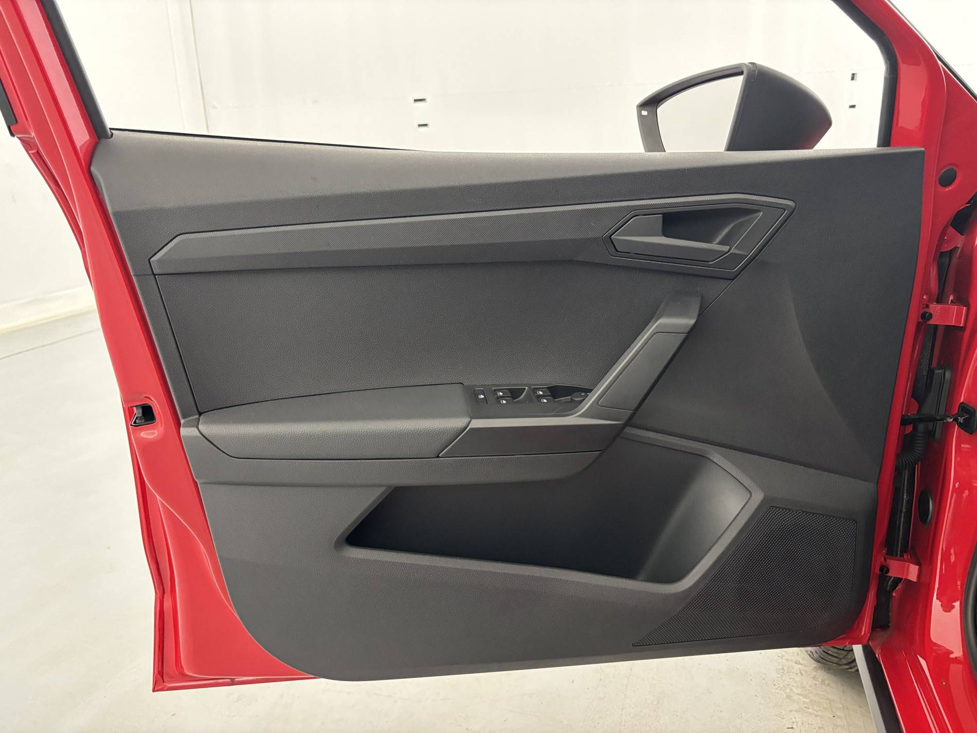 Vente en ligne Seat Arona  1.0 EcoTSI 95 ch Start/Stop BVM5 au prix de 12 490 €