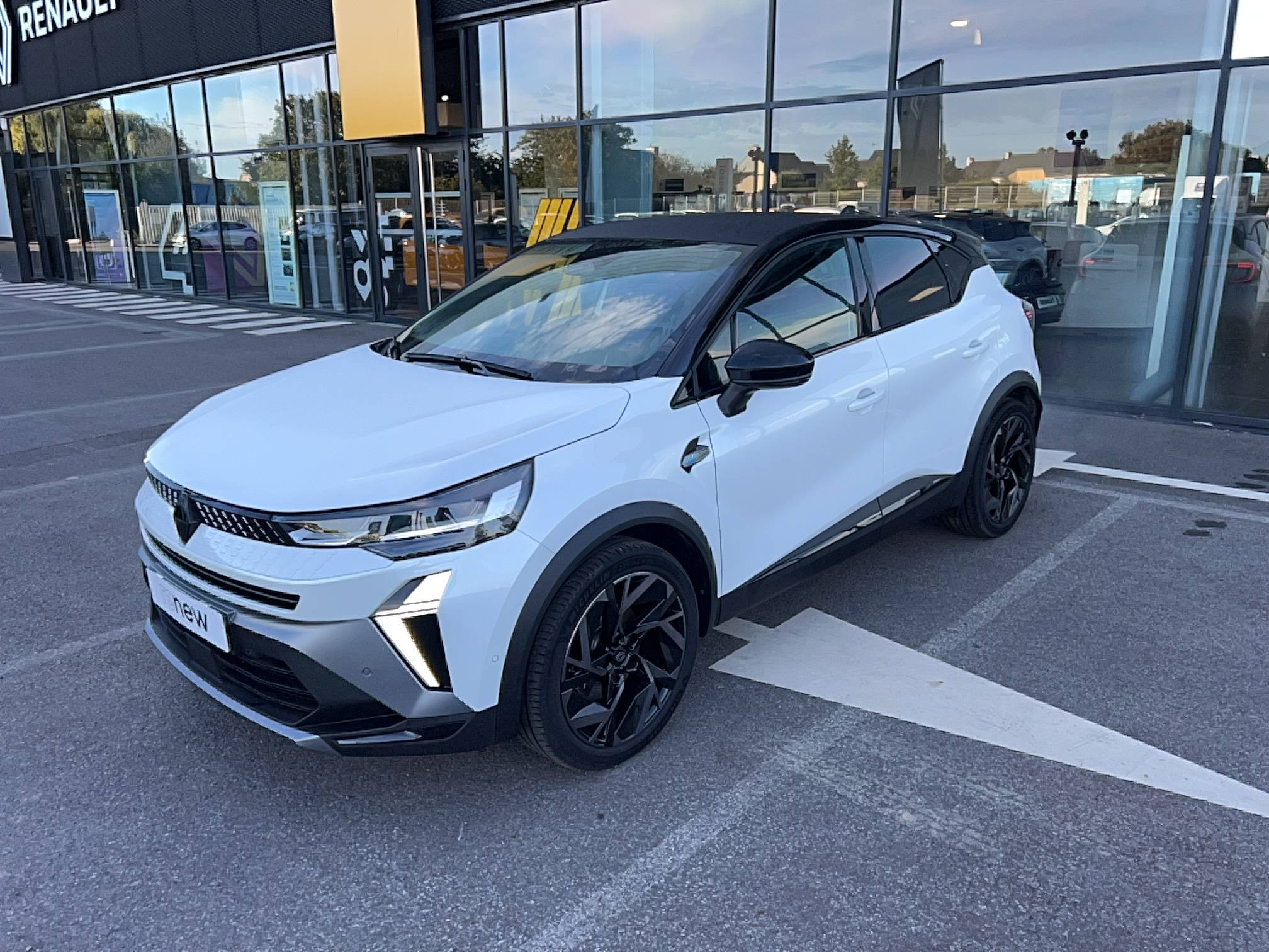 Renault Captur  E-Tech full hybrid 145 ch occasion de 2025 en vente à Lamballe