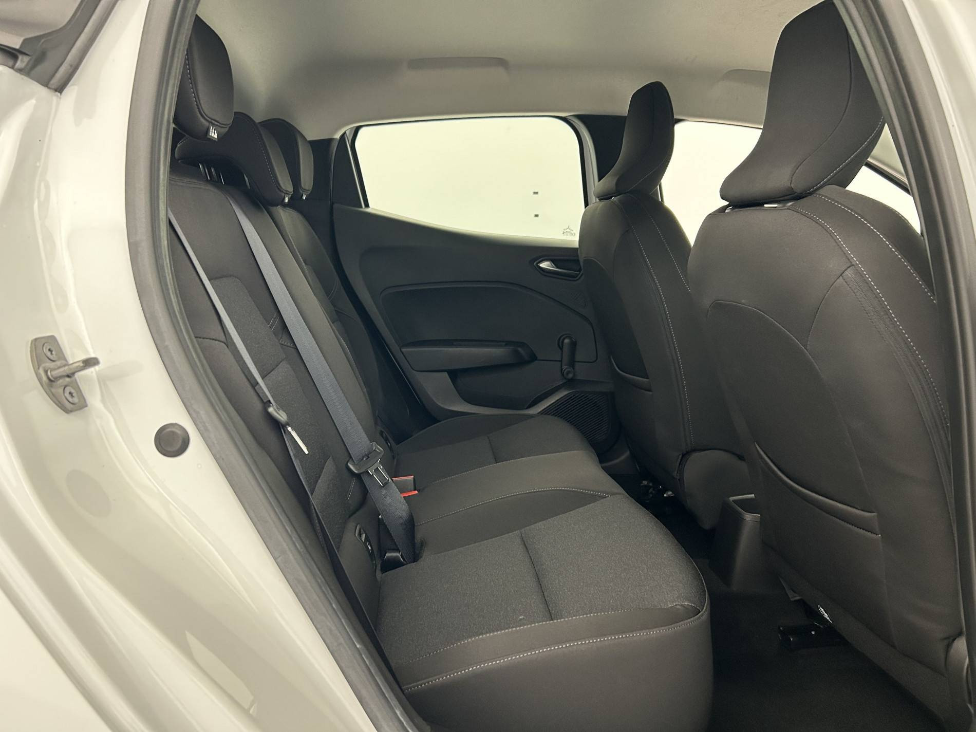 Vente en ligne Renault Clio 5 Clio TCe 90 au prix de 13 990 €