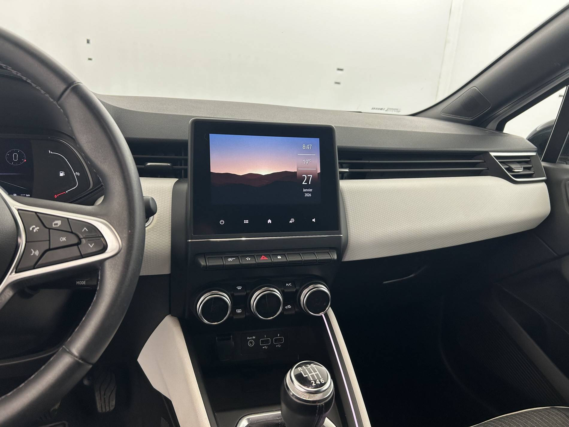 Vente en ligne Renault Clio 5 Clio TCe 90 au prix de 15 990 €