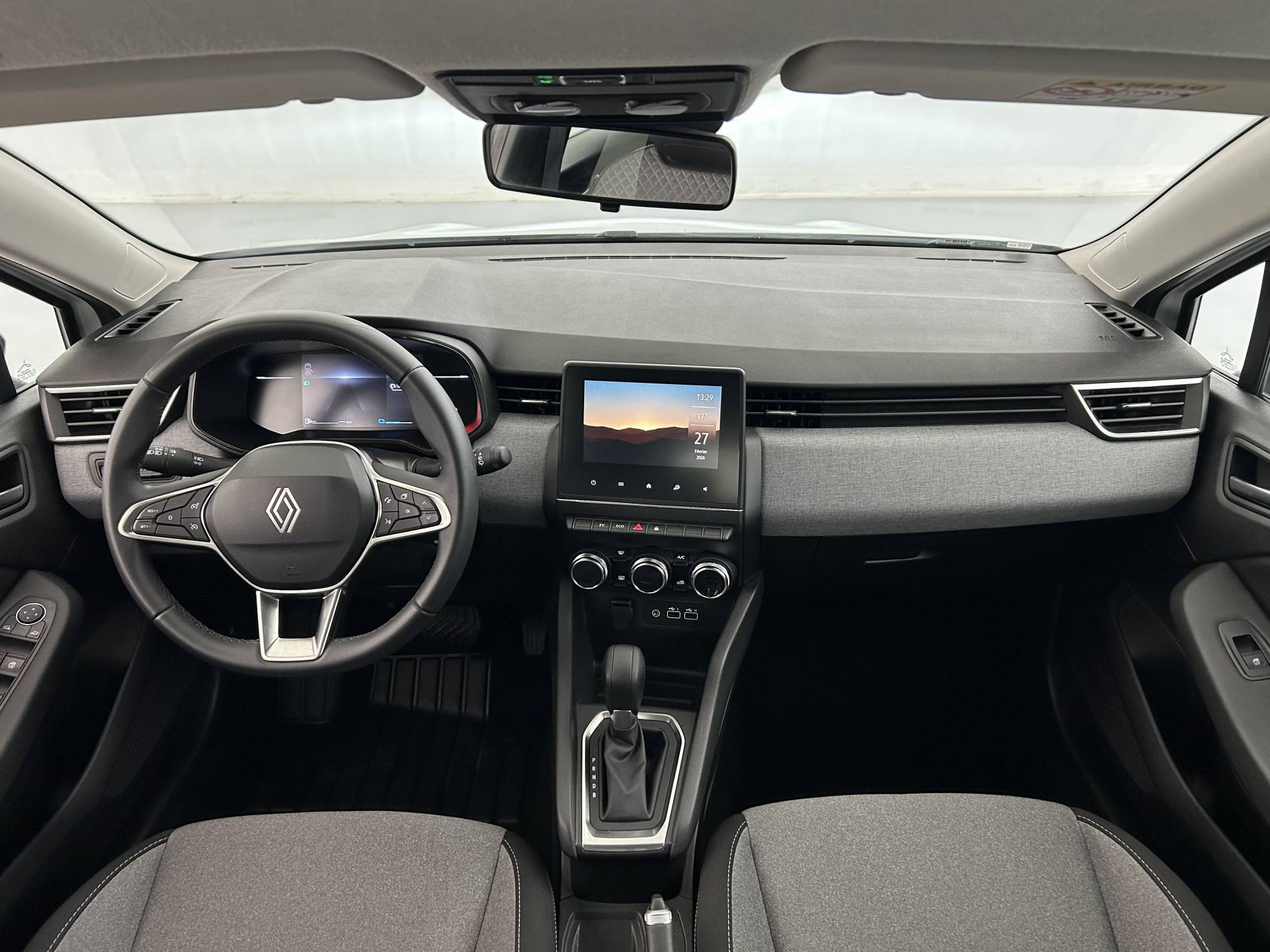 Vente en ligne Renault Clio 5 Clio E-Tech full hybrid 145 ch GSR2 au prix de 20 490 €