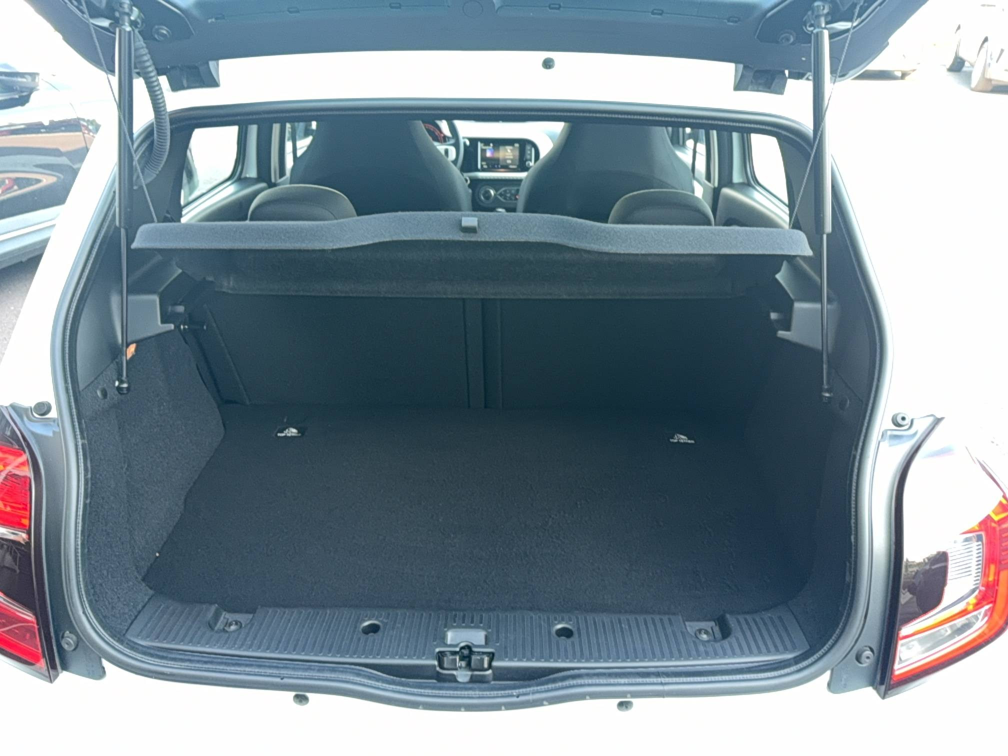 Vente en ligne Renault Twingo 3  SCe 65 - 21 au prix de 11 464 €