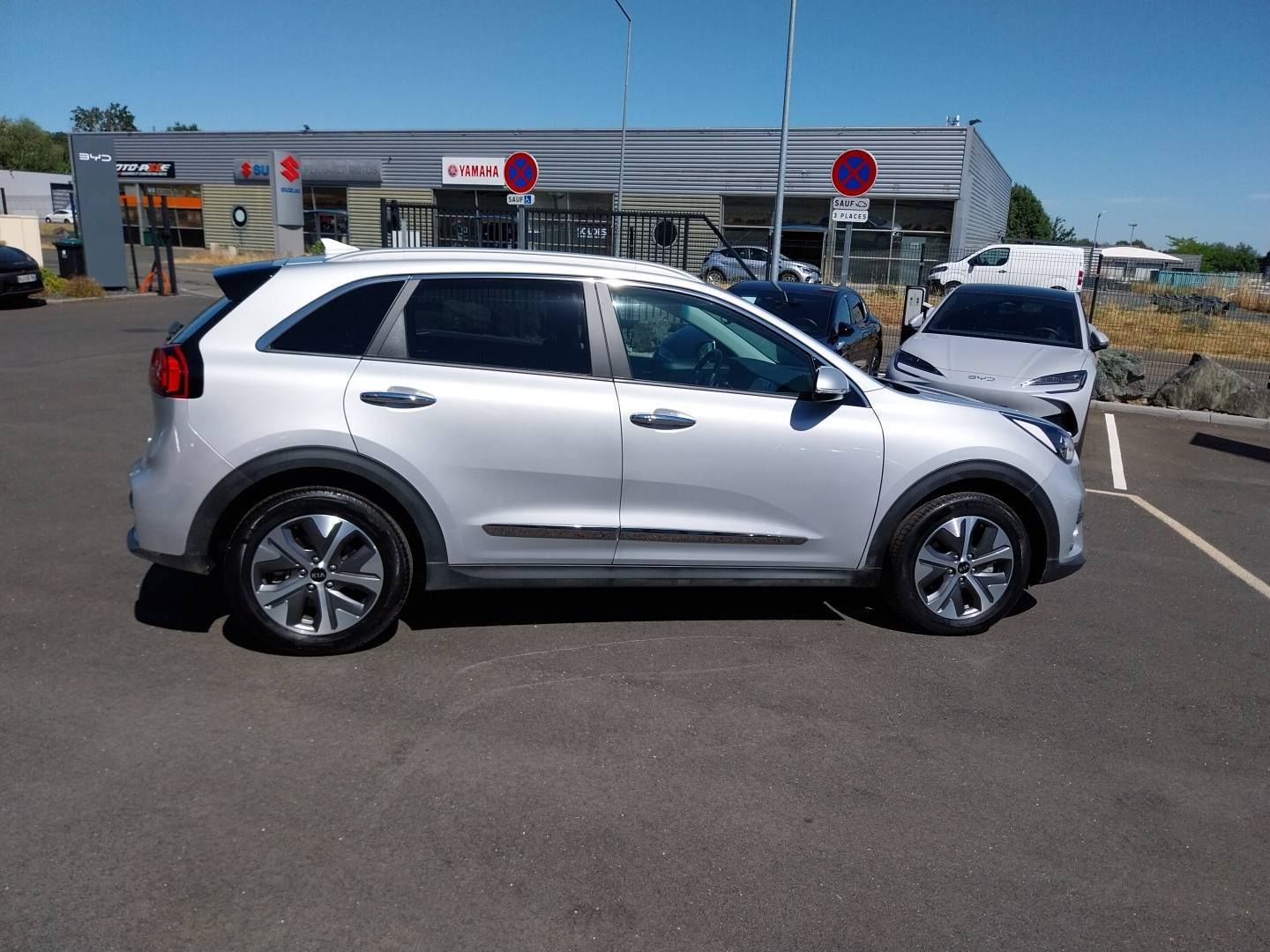 Vente en ligne Kia e-Niro  Electrique 204 ch au prix de 18 490 €