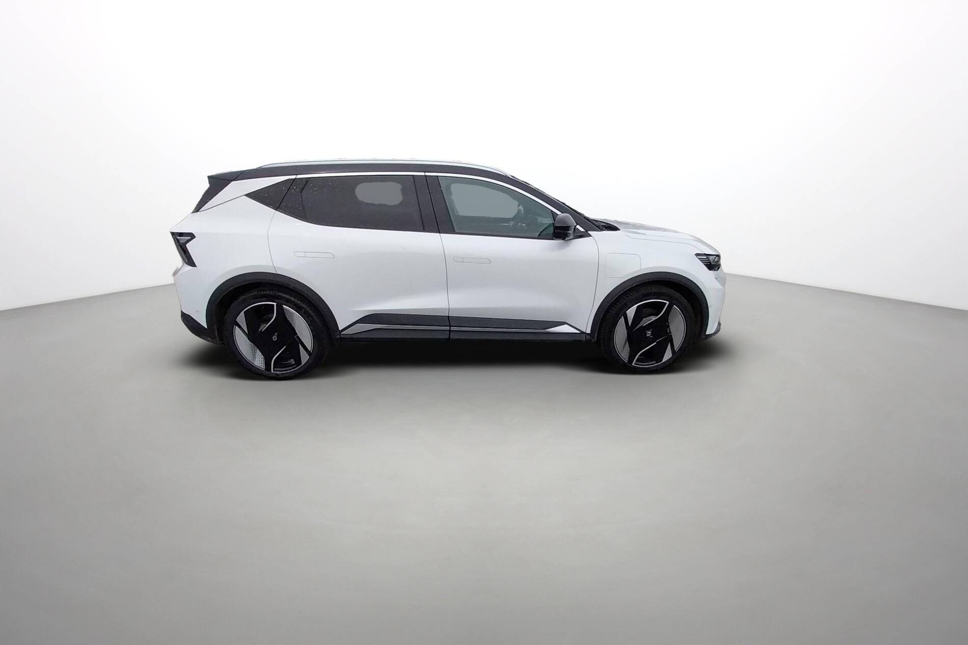 Vente en ligne Renault Scenic E-Tech Scenic E-Tech électrique 220 ch grande autonomie au prix de 40 490 €