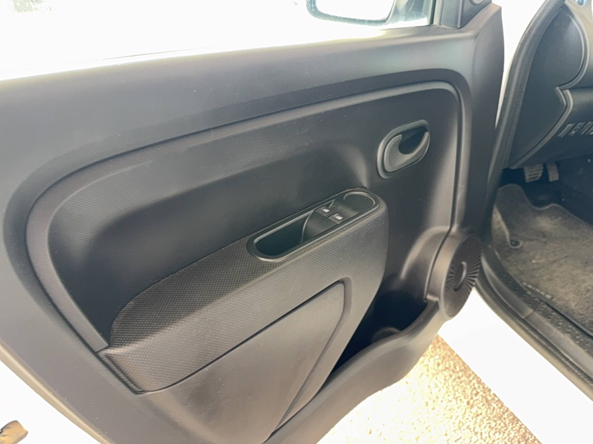 Vente en ligne Renault Twingo Electrique Twingo III E-Tech au prix de 9 990 €