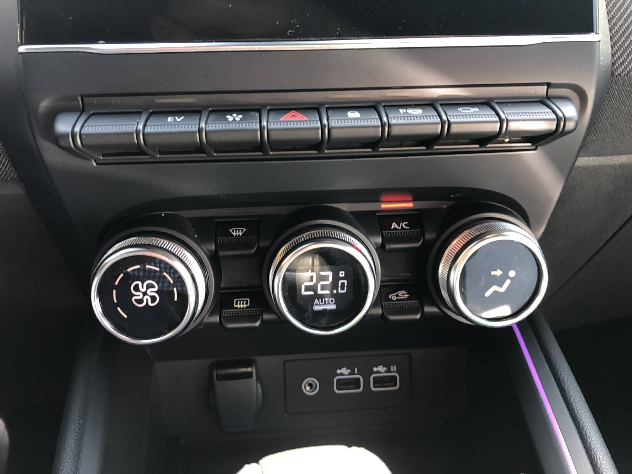 Vente en ligne Renault Clio 5 Clio E-Tech full hybrid 145 au prix de 16 490 €