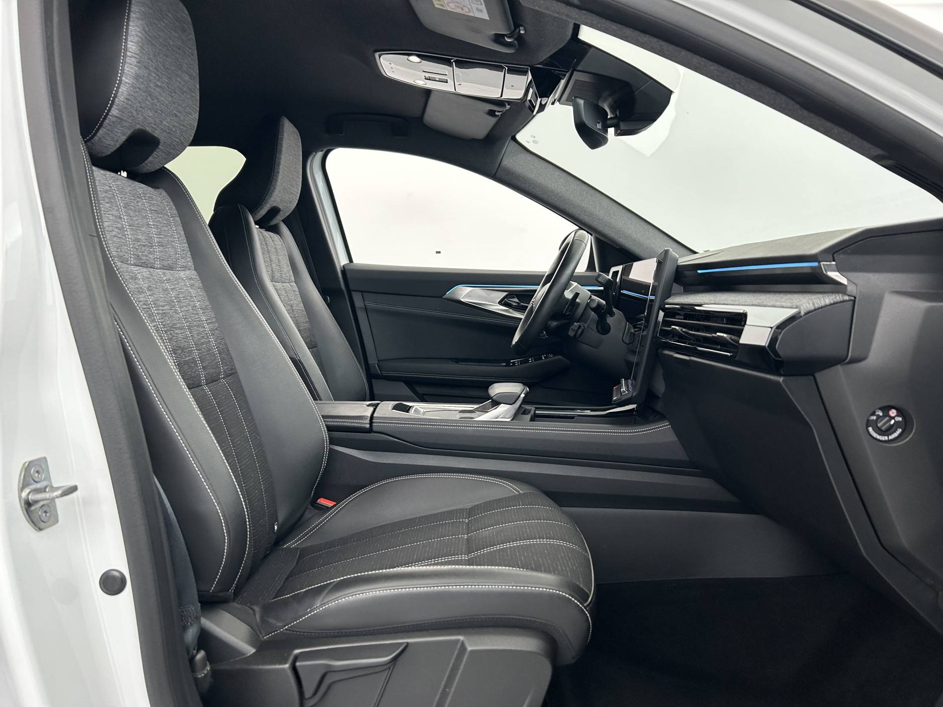 Vente en ligne Renault Austral  E-Tech hybrid 200 au prix de 26 990 €