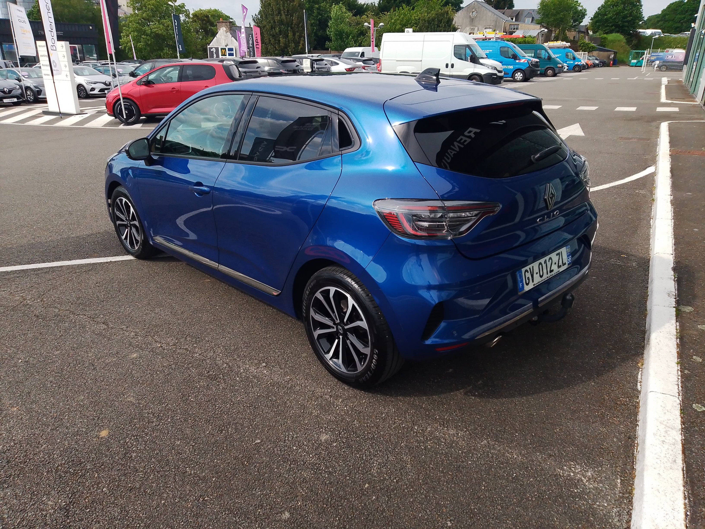 Vente en ligne Renault Clio 5 Clio TCe 90 au prix de 16 990 €