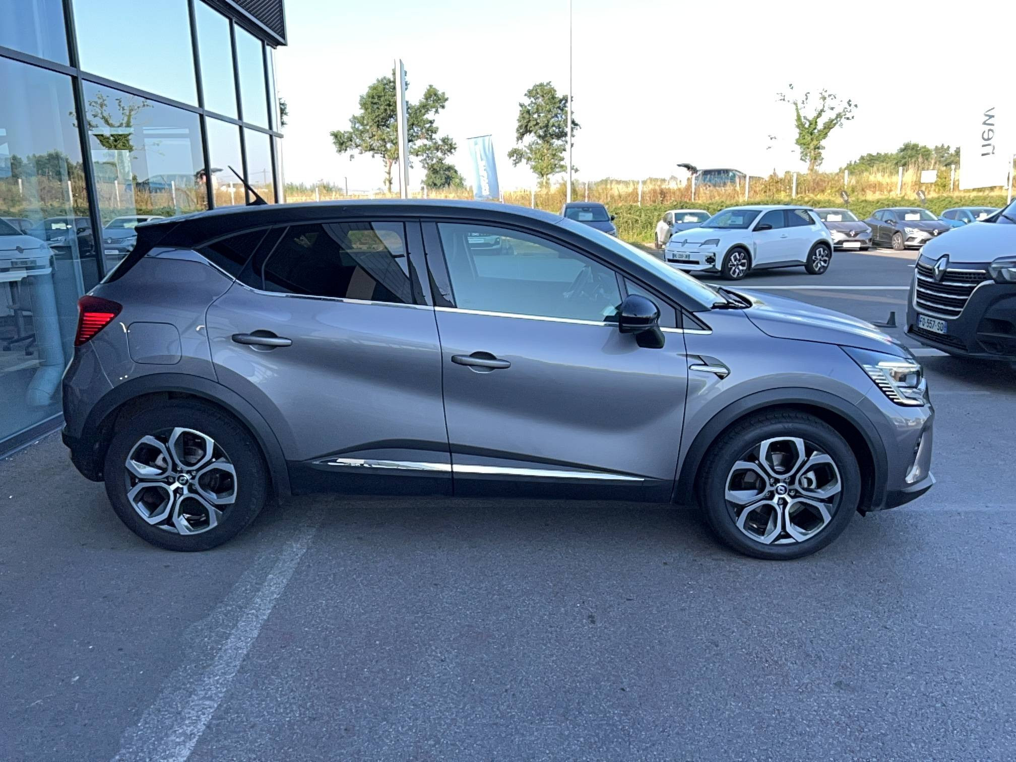 Vente en ligne Renault Captur  E-Tech 145 - 21 au prix de 17 990 €