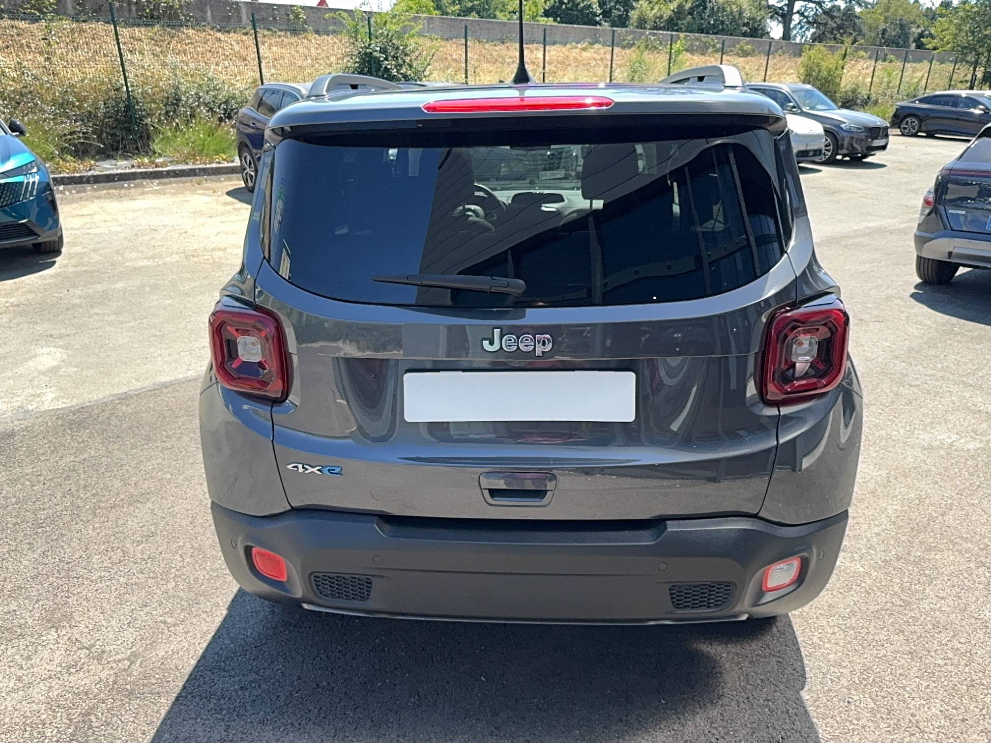 Vente en ligne Jeep Renegade  1.3 Turbo T4 190 ch PHEV BVA6 4xe eAWD au prix de 21 990 €
