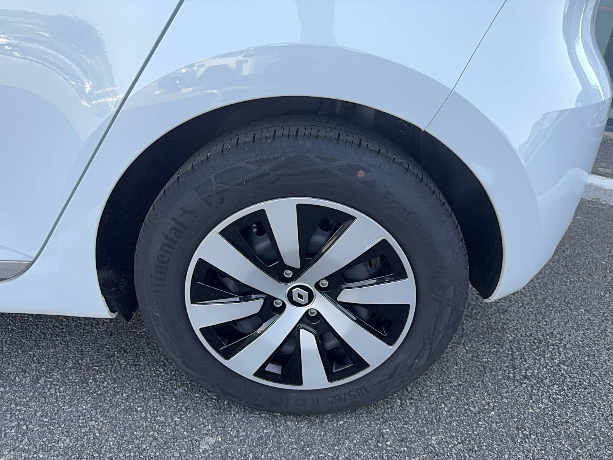 Vente en ligne Renault Clio 5 Clio TCe 90 au prix de 13 990 €