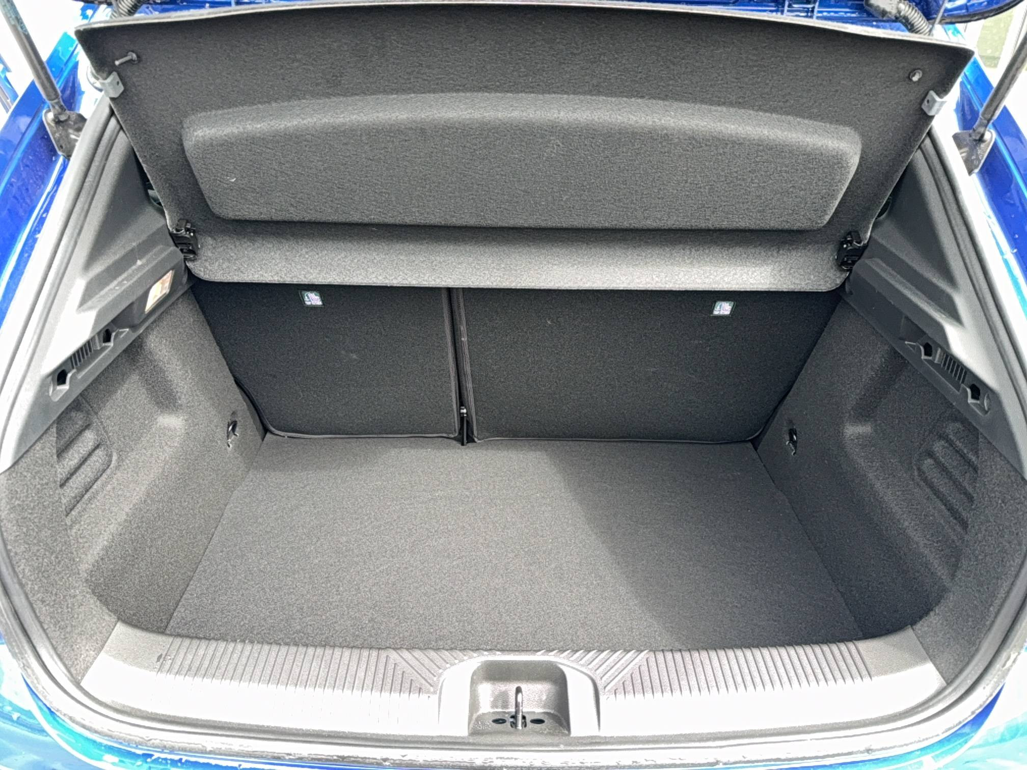 Vente en ligne Renault Clio 6 Clio E-Tech full hybrid 160 ch au prix de 28 980 €