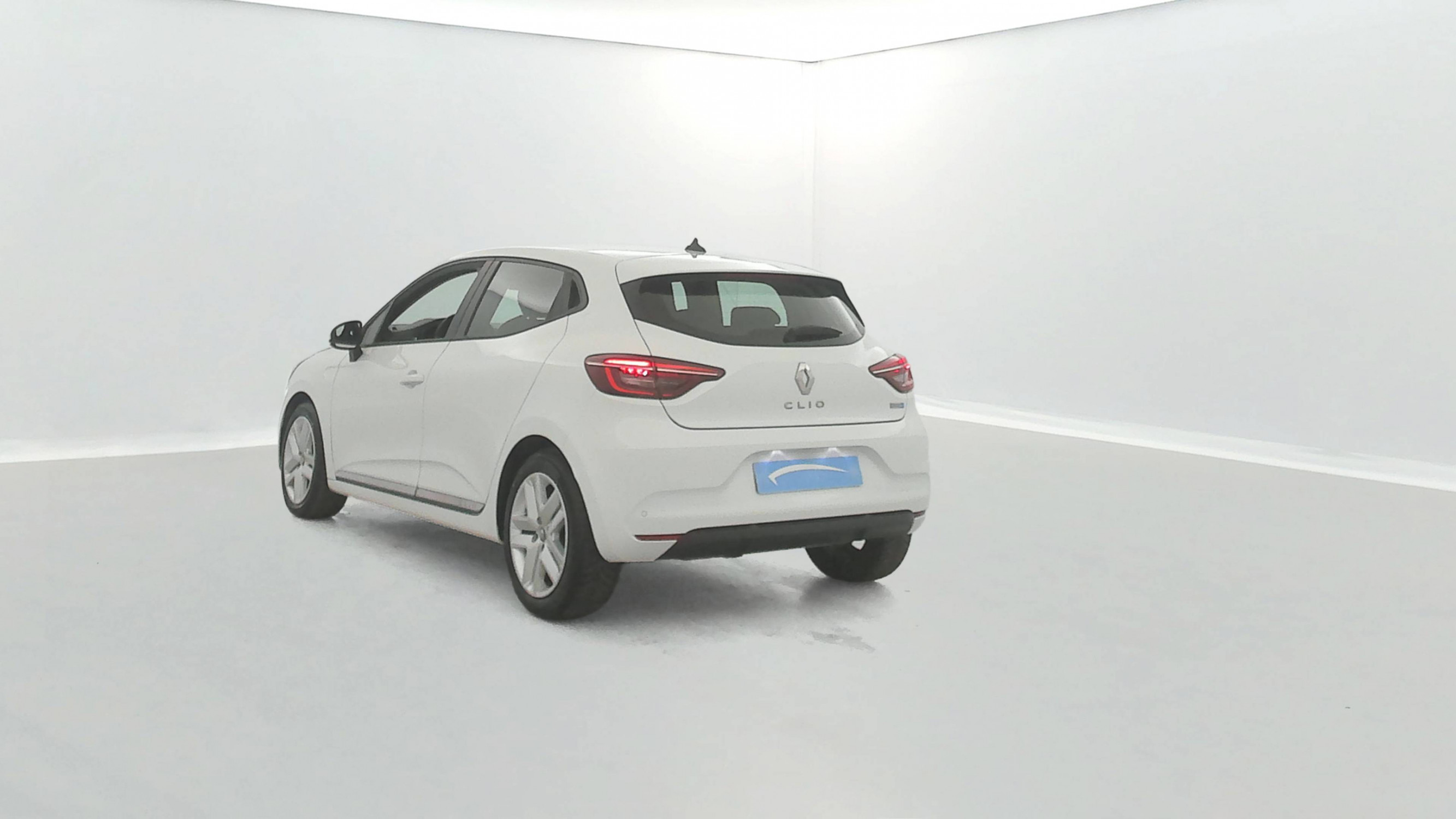 Vente en ligne Renault Clio 5 Clio E-Tech 140 - 21N au prix de 11 990 €