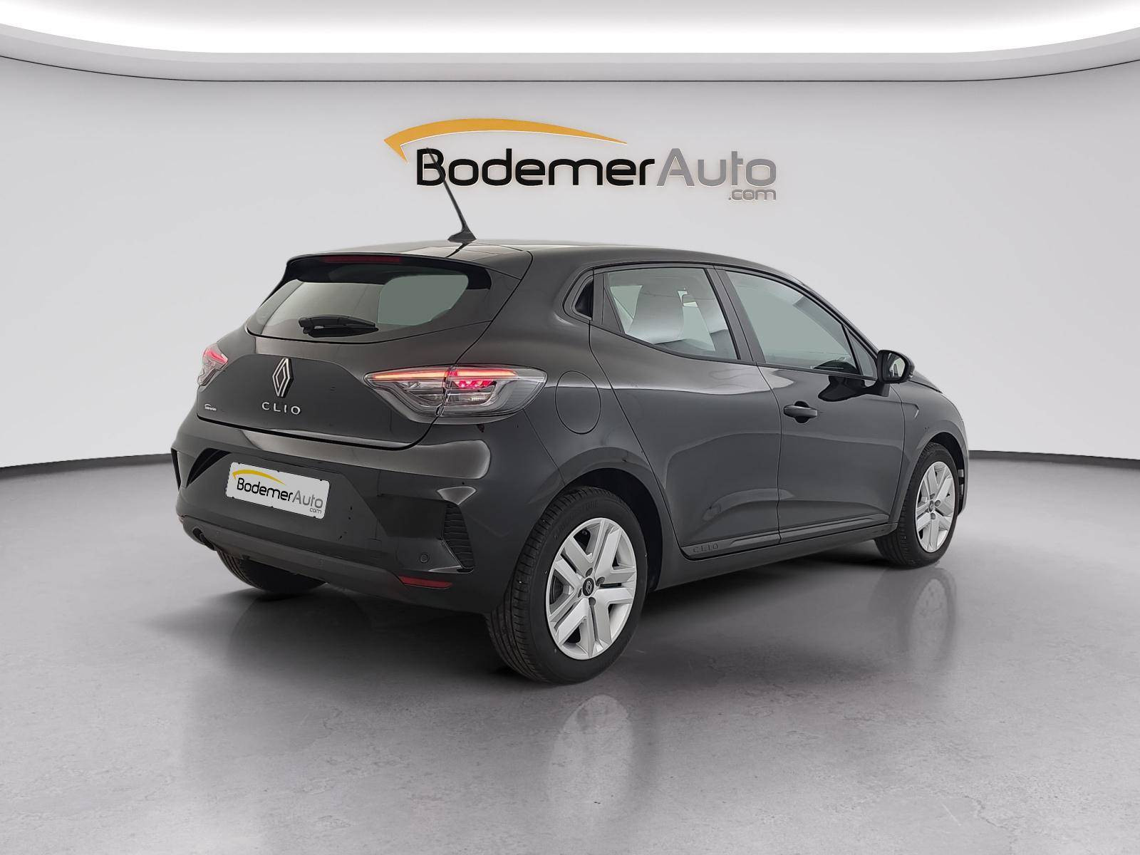 Vente en ligne Renault Clio 5 Clio Blue dCi 100 ch GSR2 au prix de 17 690 €