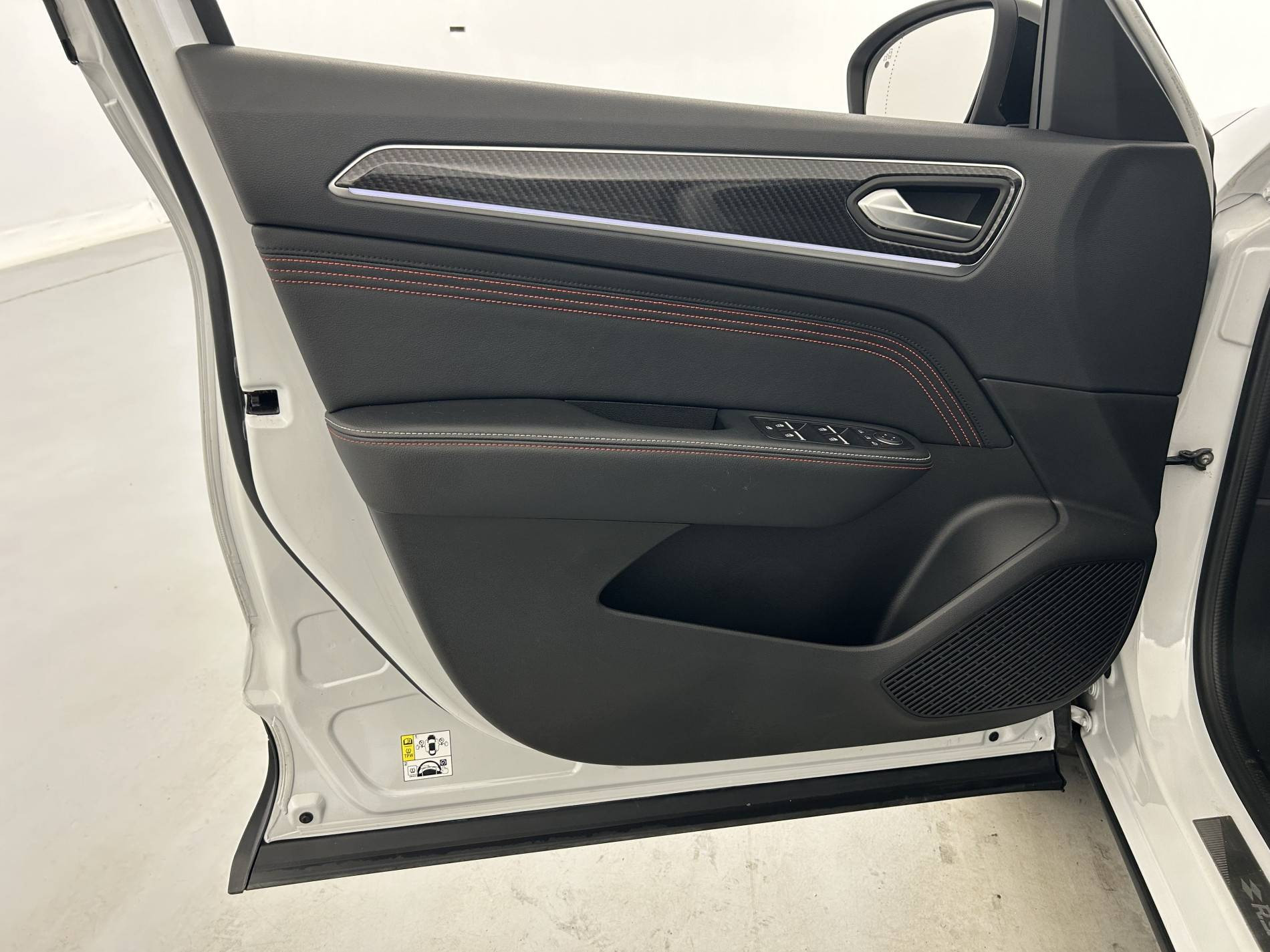 Vente en ligne Renault Arkana  E-Tech hybride 145 au prix de 21 480 €