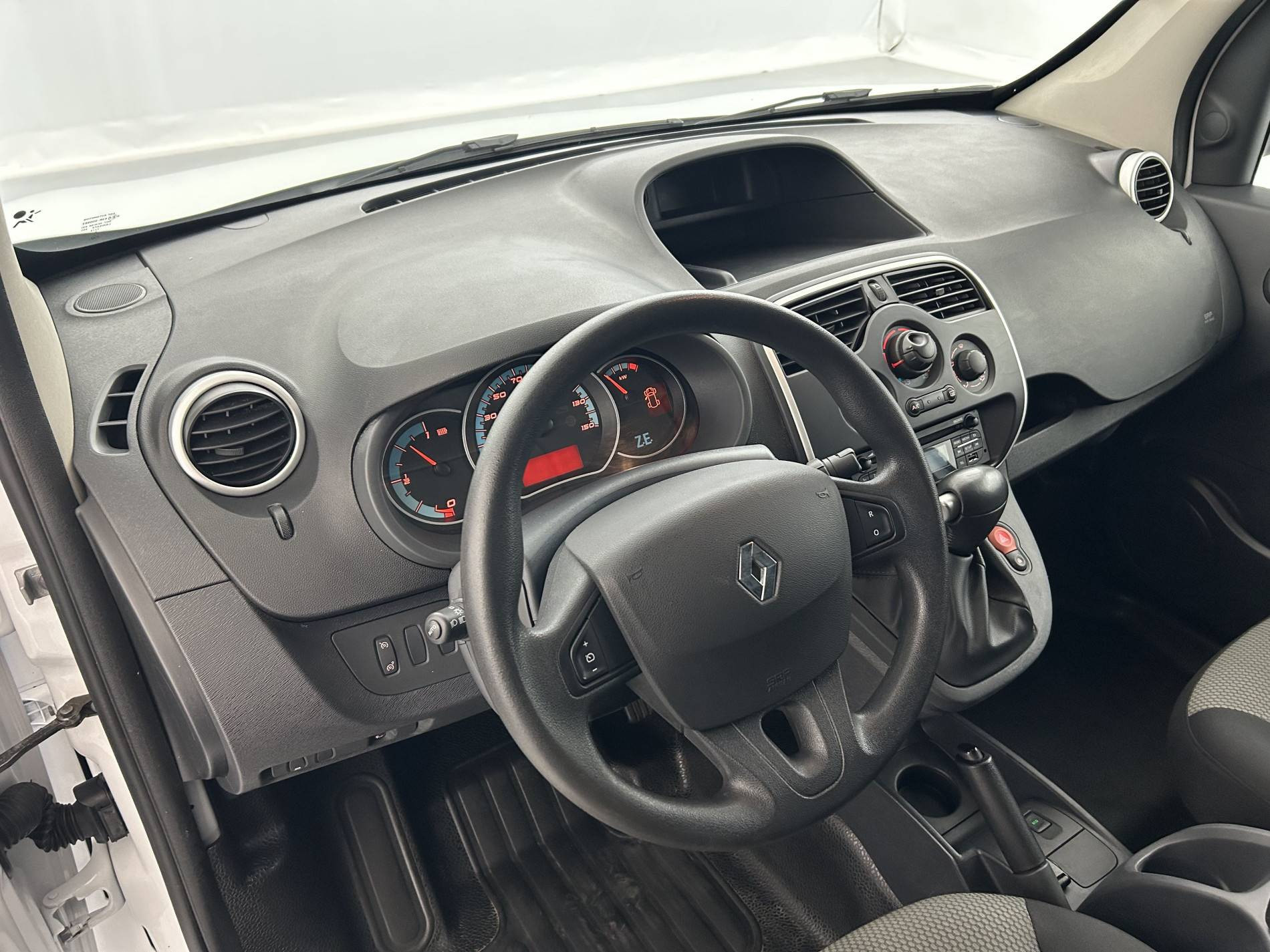 Vente en ligne Renault Kangoo Electrique  ACHAT INTEGRAL au prix de 10 990 €