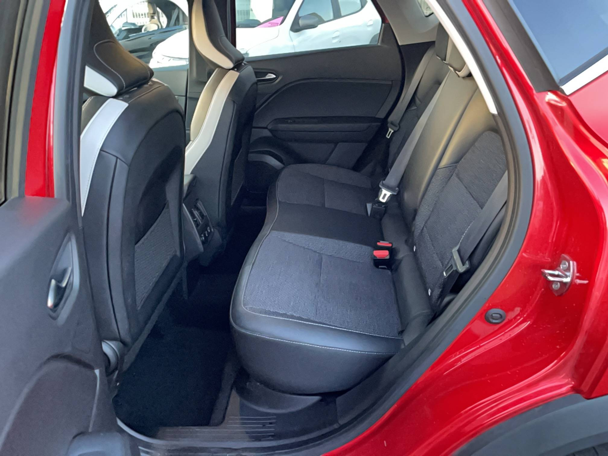 Vente en ligne Renault Captur  E-Tech 145 - 21 au prix de 18 490 €
