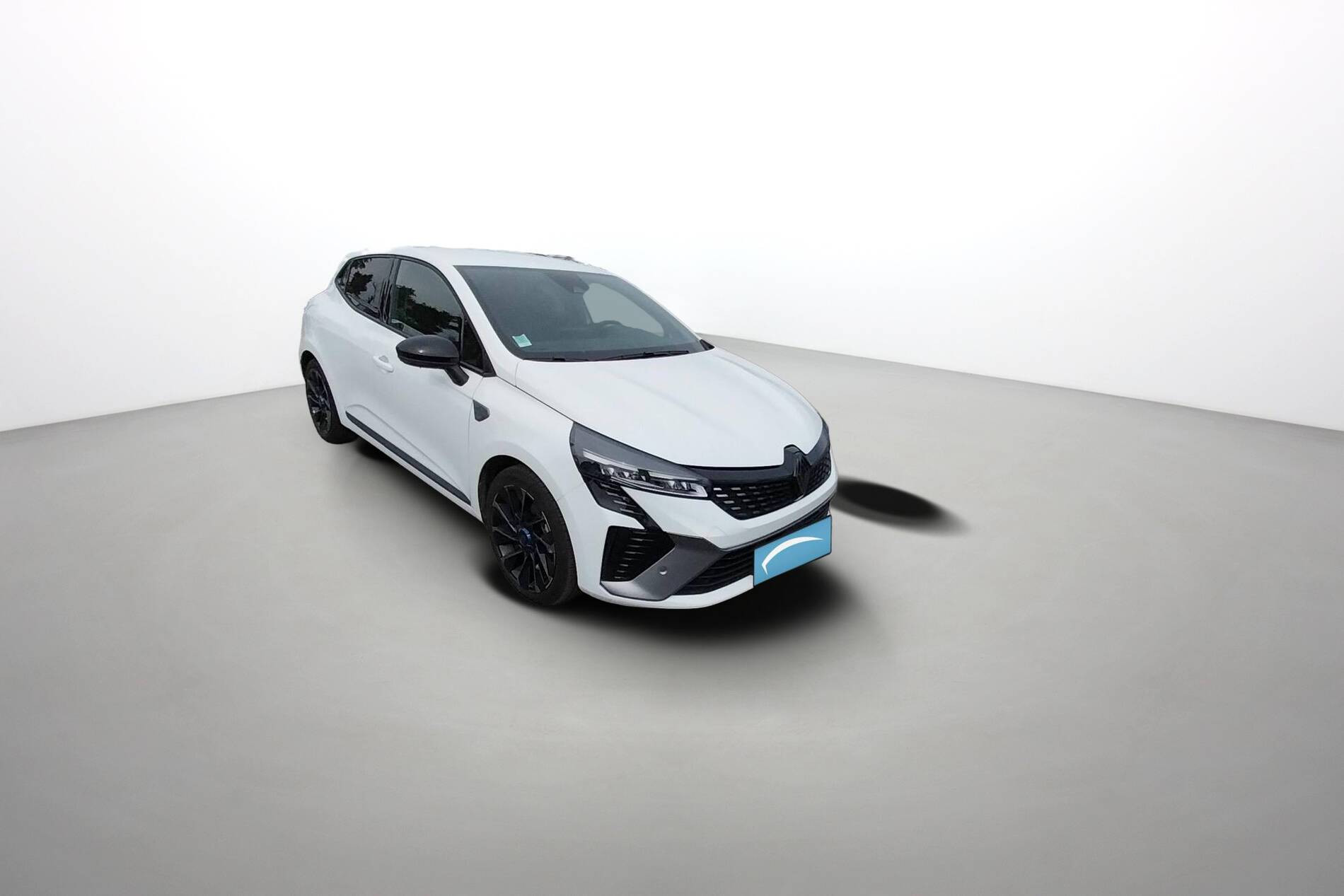 Vente en ligne Renault Clio 5 Clio E-Tech full hybrid 145 au prix de 20 500 €