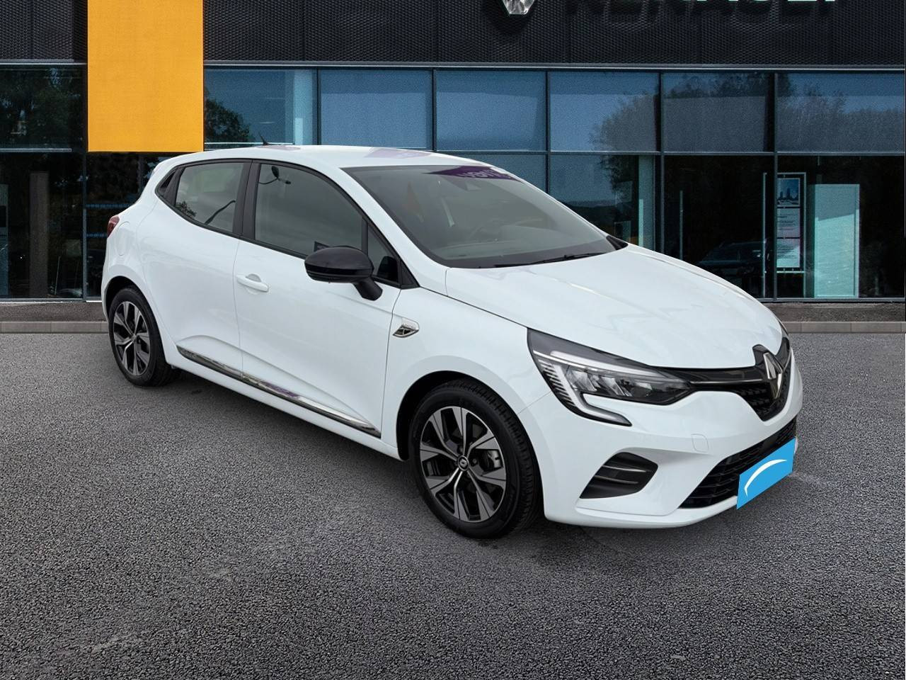 Vente en ligne Renault Clio 5 Clio E-Tech 140 - 21N au prix de 15 490 €