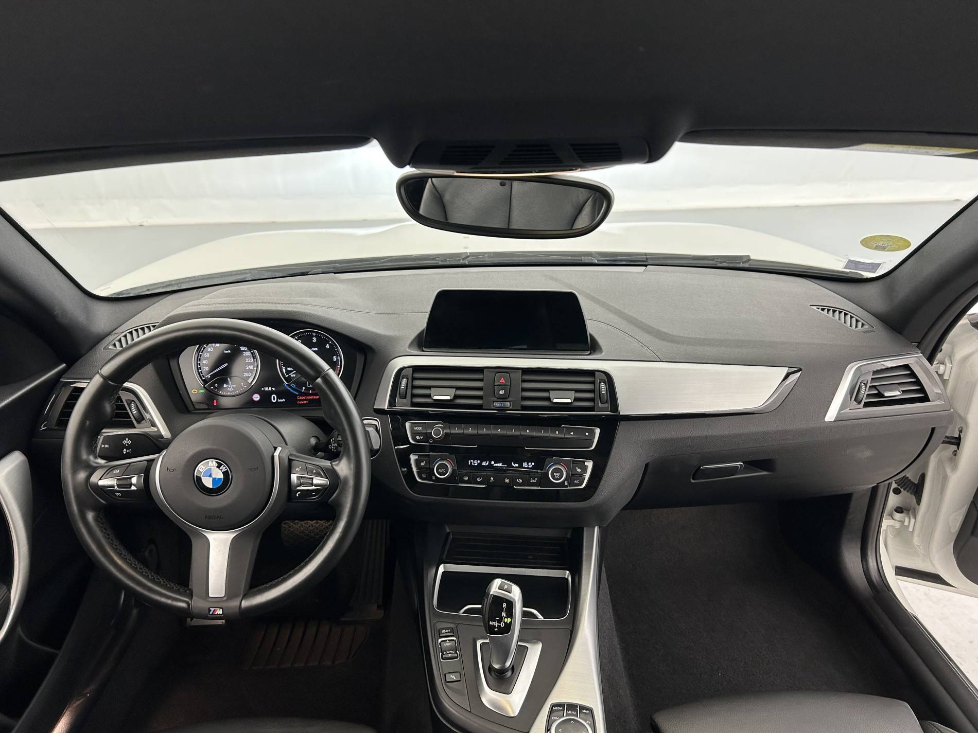 Vente en ligne Bmw Série 1 116d 116 ch BVA8 au prix de 18 990 €