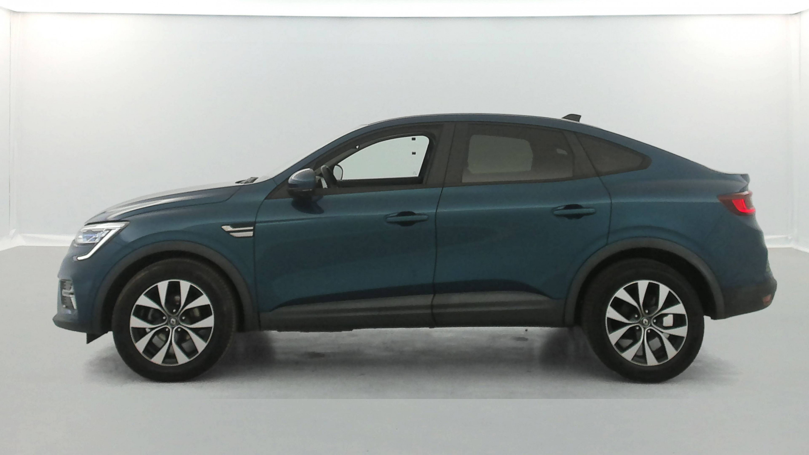 Vente en ligne Renault Arkana  mild hybrid 140 EDC FAP - 22 au prix de 17 490 €