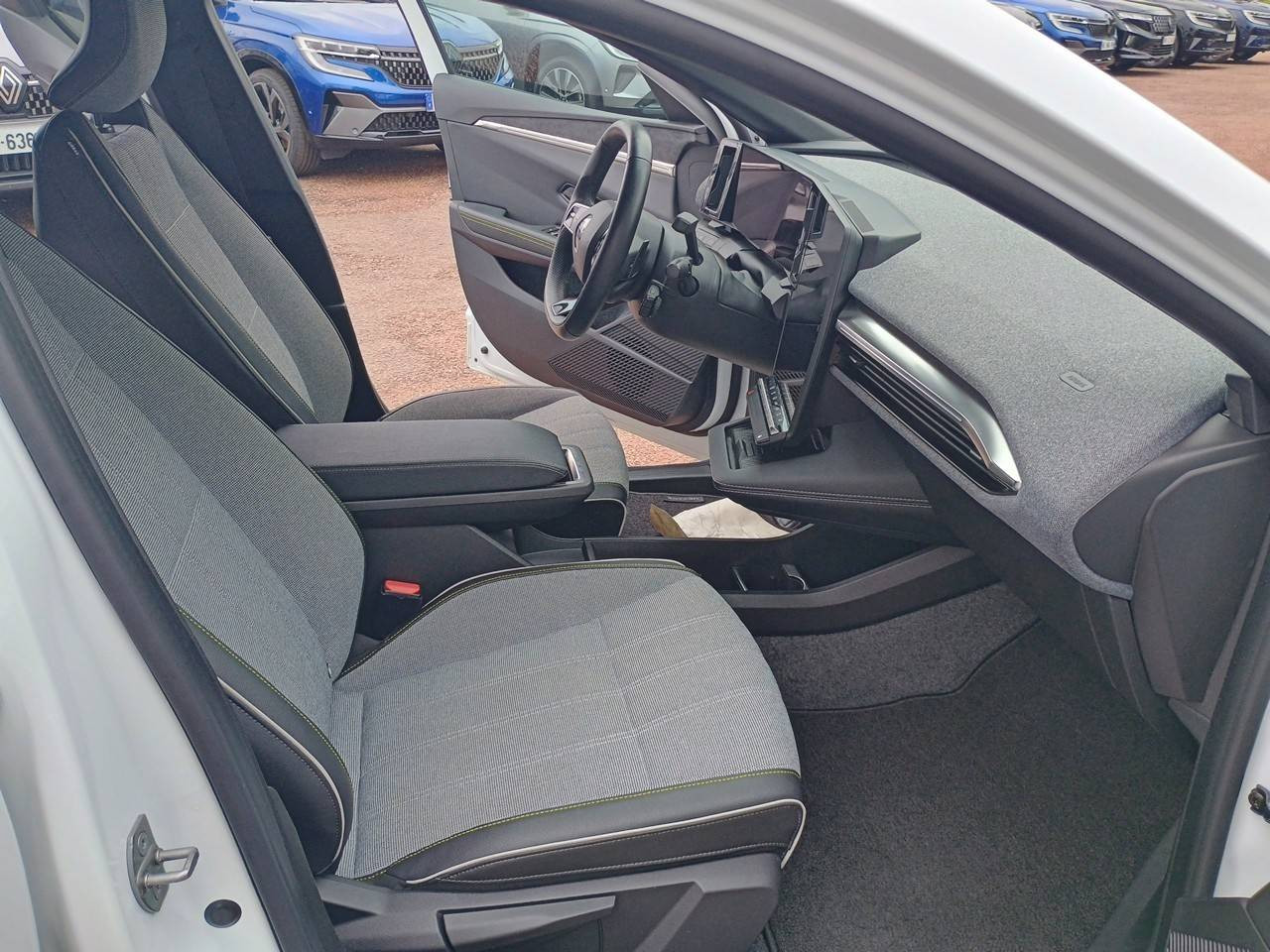 Vente en ligne Renault Megane E-Tech  EV60 220 ch super charge au prix de 26 490 €