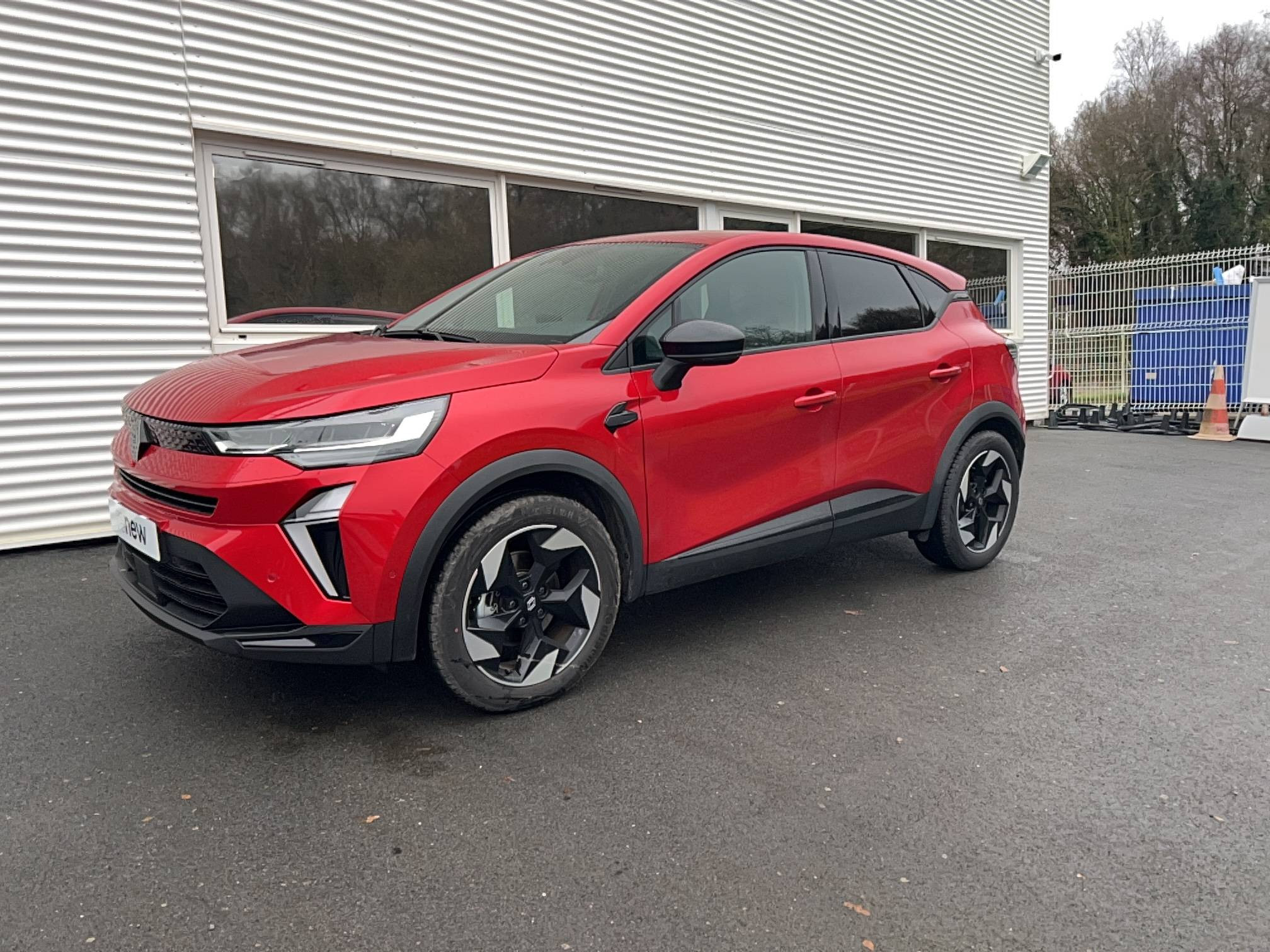 Renault Captur  E-Tech full hybrid 145 ch occasion de 2024 en vente à Guingamp