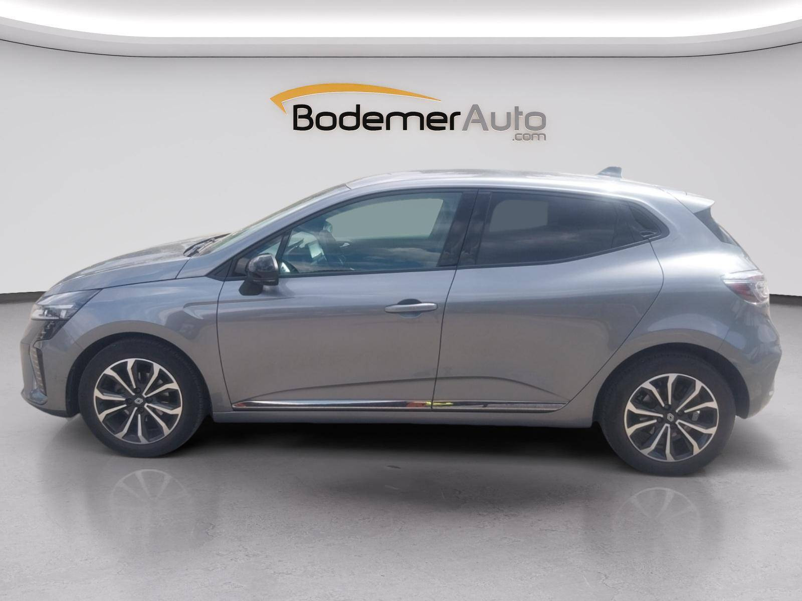 Vente en ligne Renault Clio 5 Clio TCe 90 au prix de 15 500 €