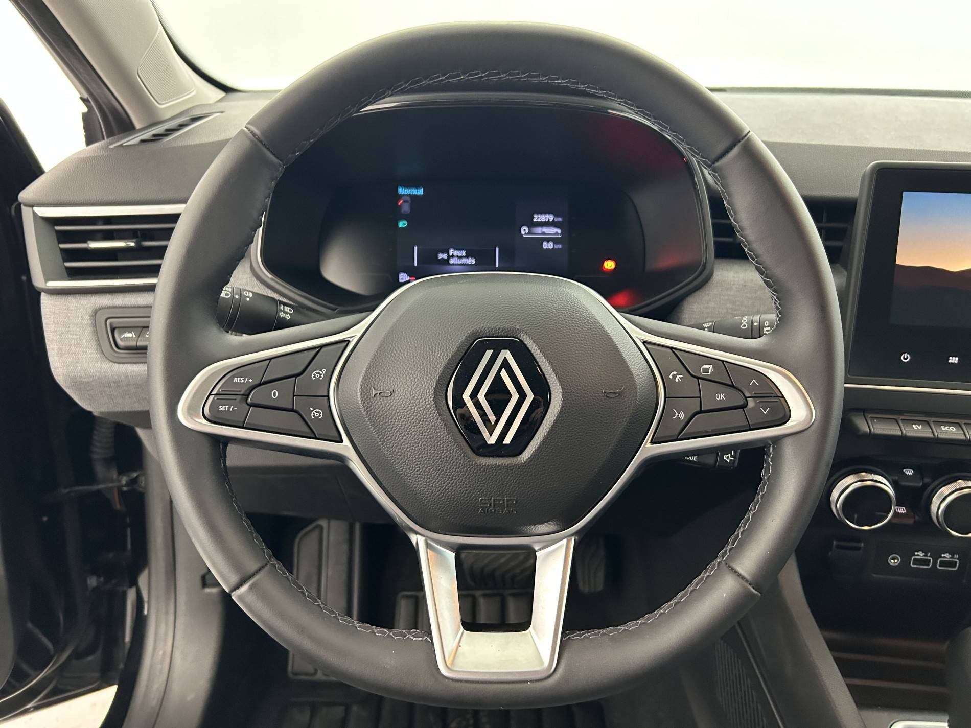 Vente en ligne Renault Clio 5 Clio E-Tech full hybrid 145 au prix de 18 500 €