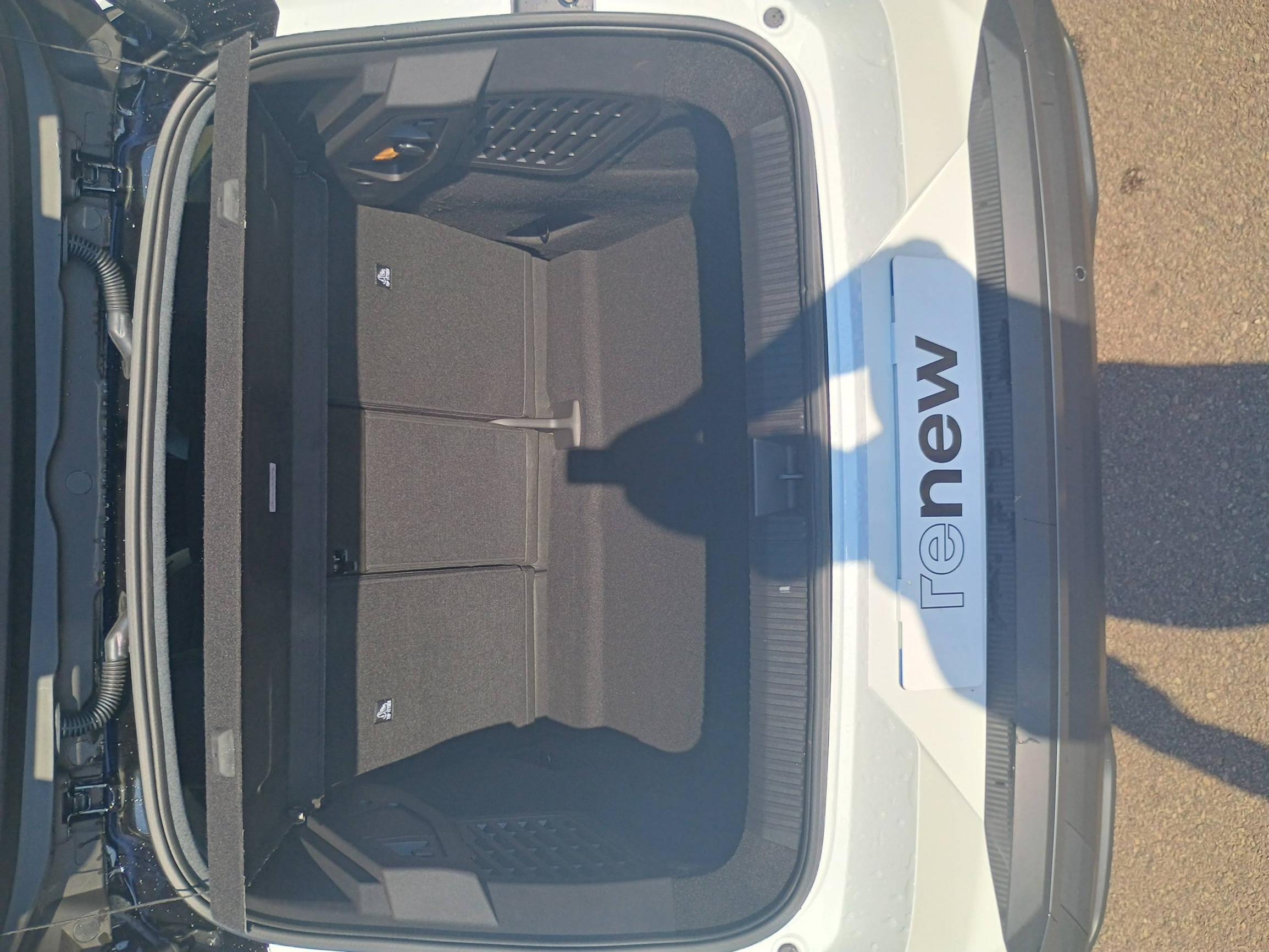 Vente en ligne Renault Scenic E-Tech Scenic E-Tech électrique 220 ch grande autonomie au prix de 51 490 €