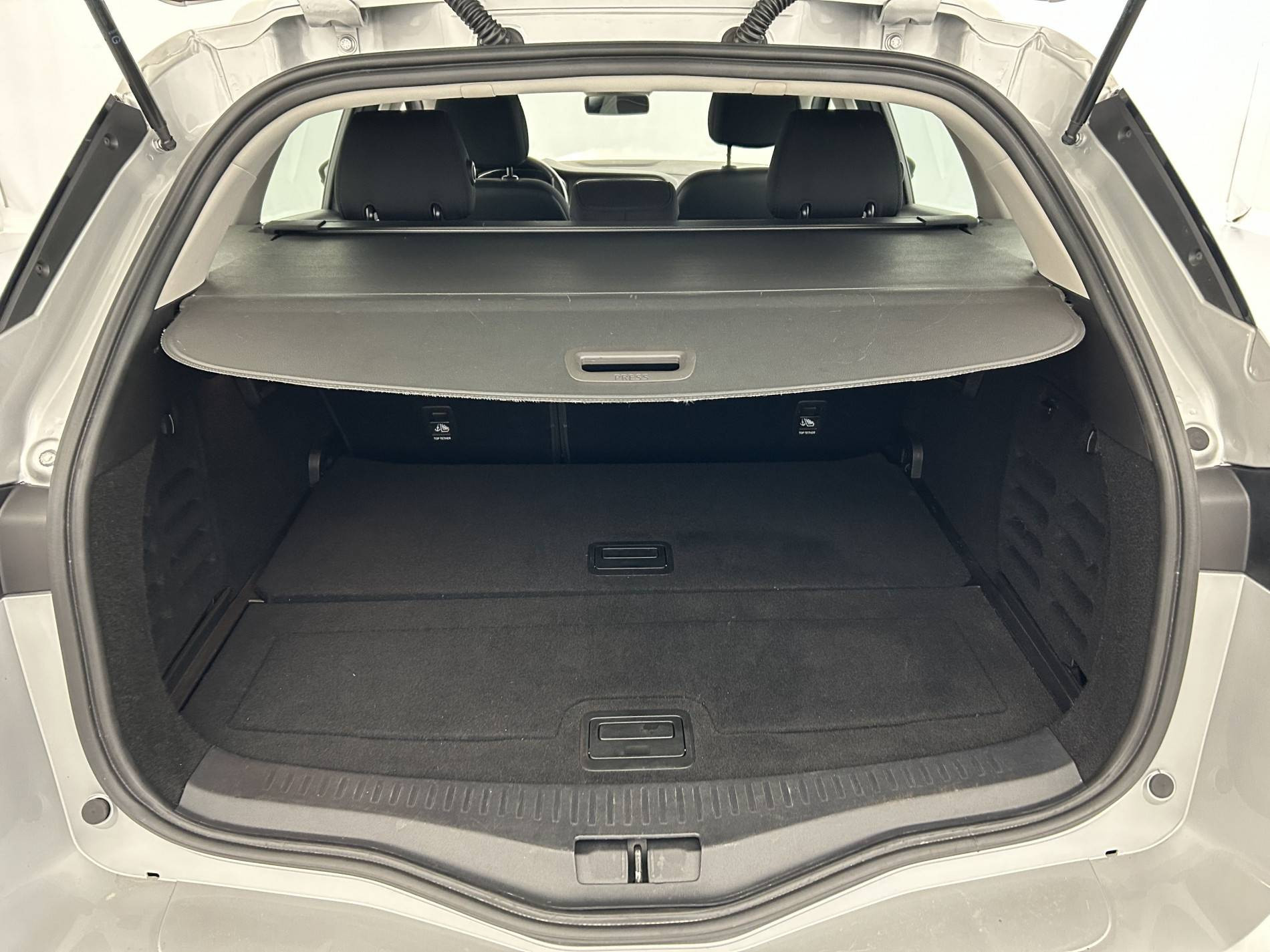 Vente en ligne Renault Megane 4 Estate Mégane IV Estate Blue dCi 115 EDC au prix de 12 090 €