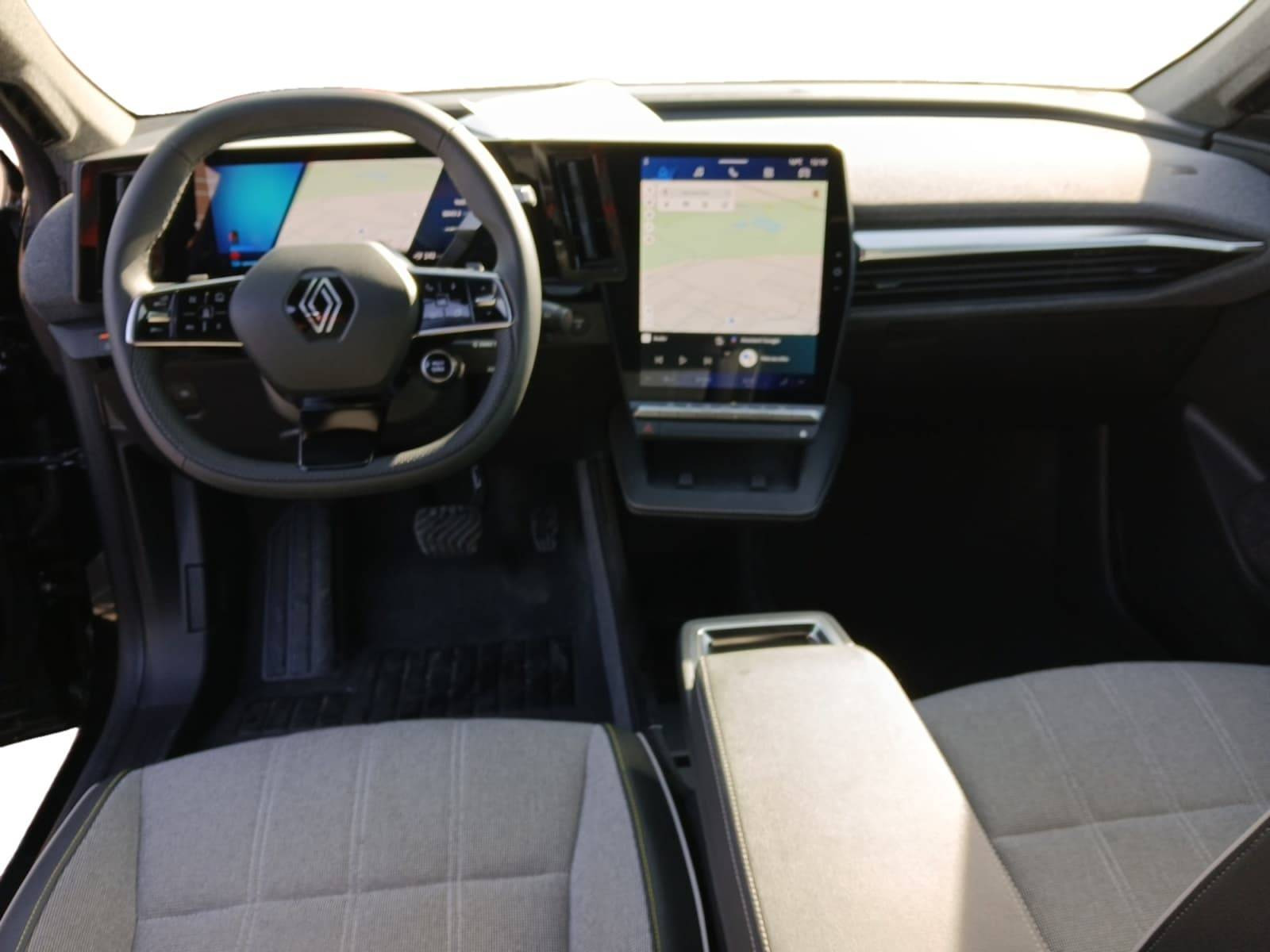 Vente en ligne Renault Scenic E-Tech Scenic E-Tech électrique 220 ch grande autonomie au prix de 38 990 €