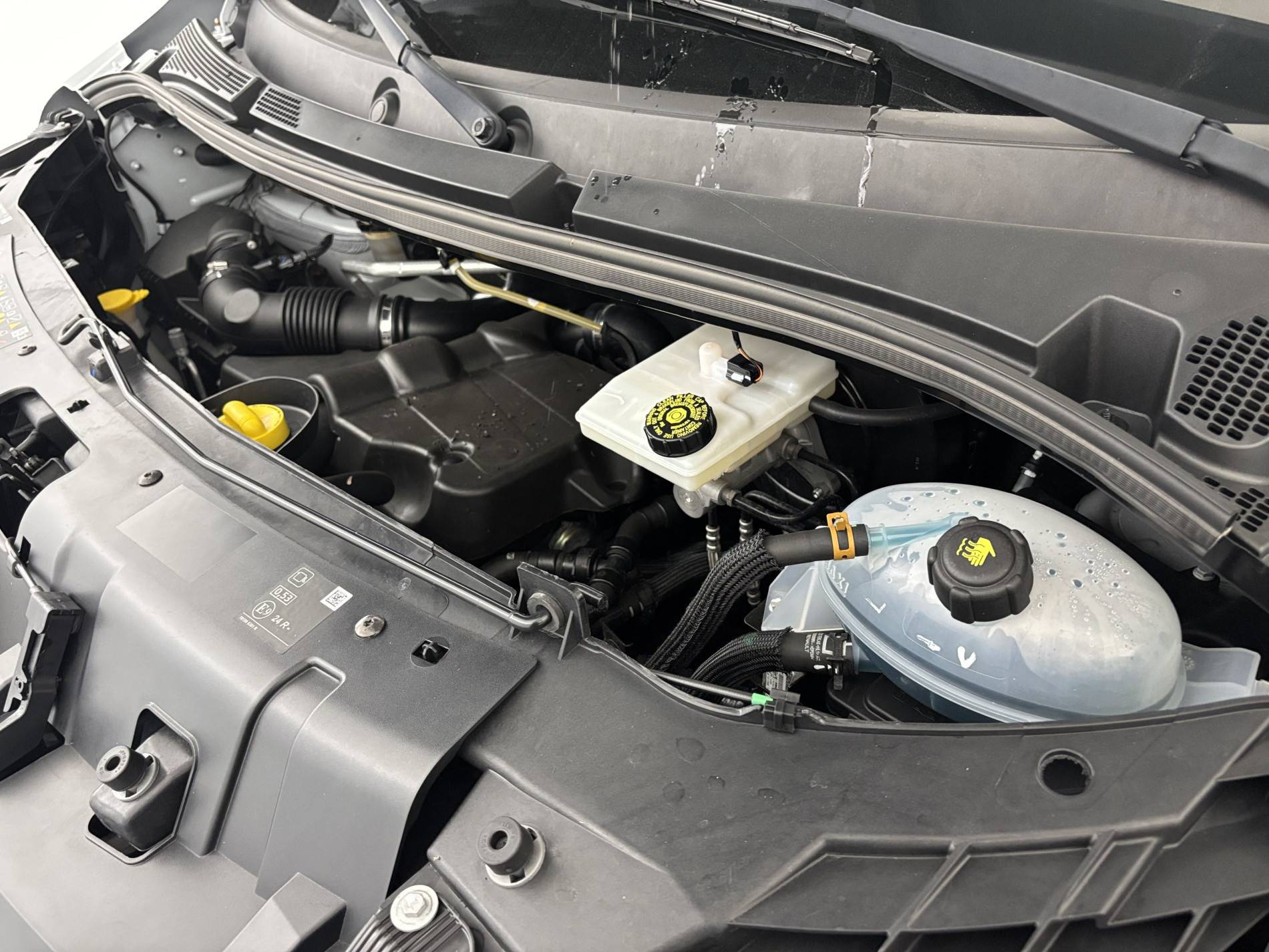 Vente en ligne Renault Master Fourgon MASTER FGN TRAC F3500 L2H2 BLUE DCI 135 au prix de 24 990 €