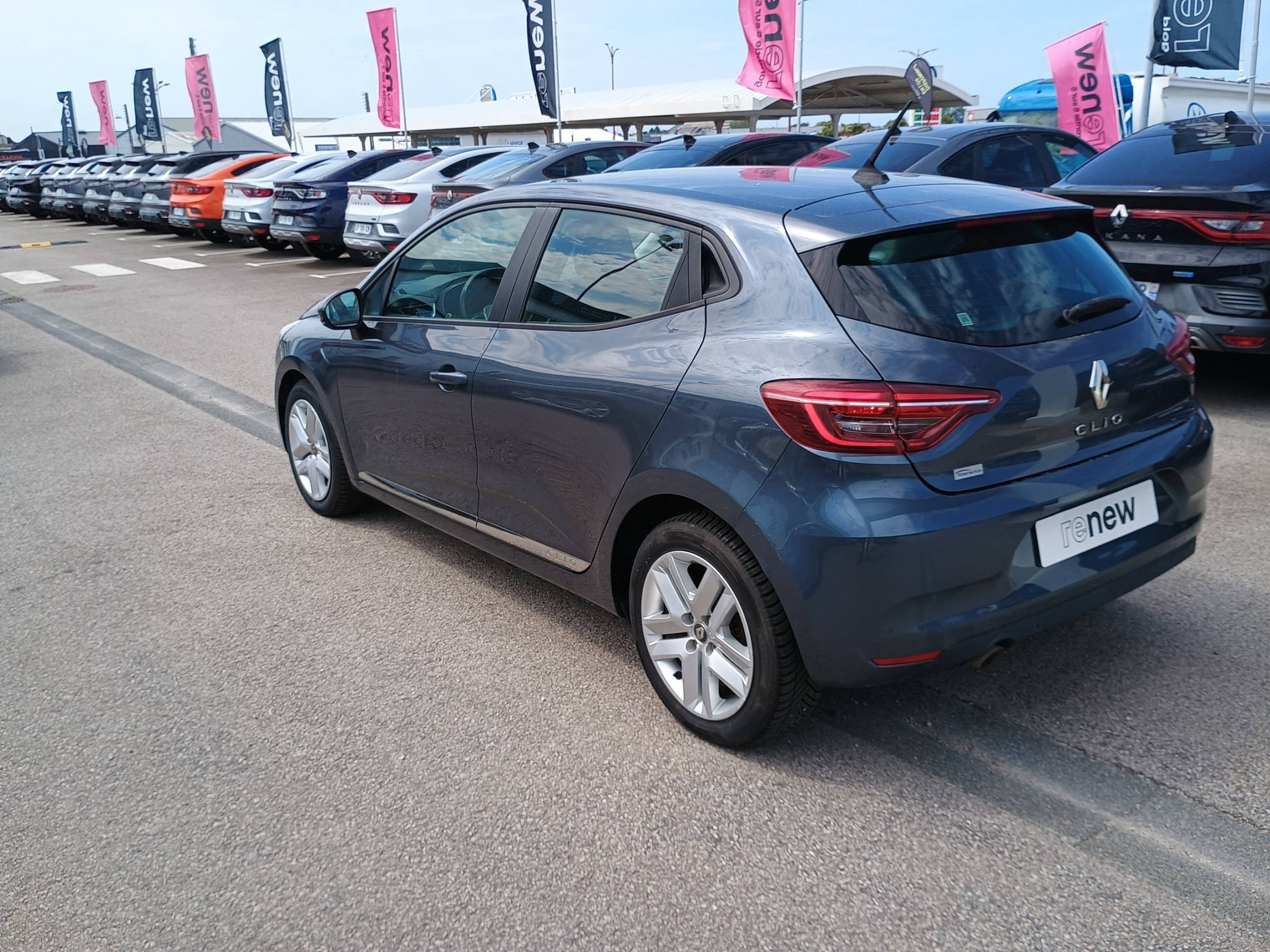 Vente en ligne Renault Clio 5 Clio TCe 100 GPL - 21 au prix de 10 690 €