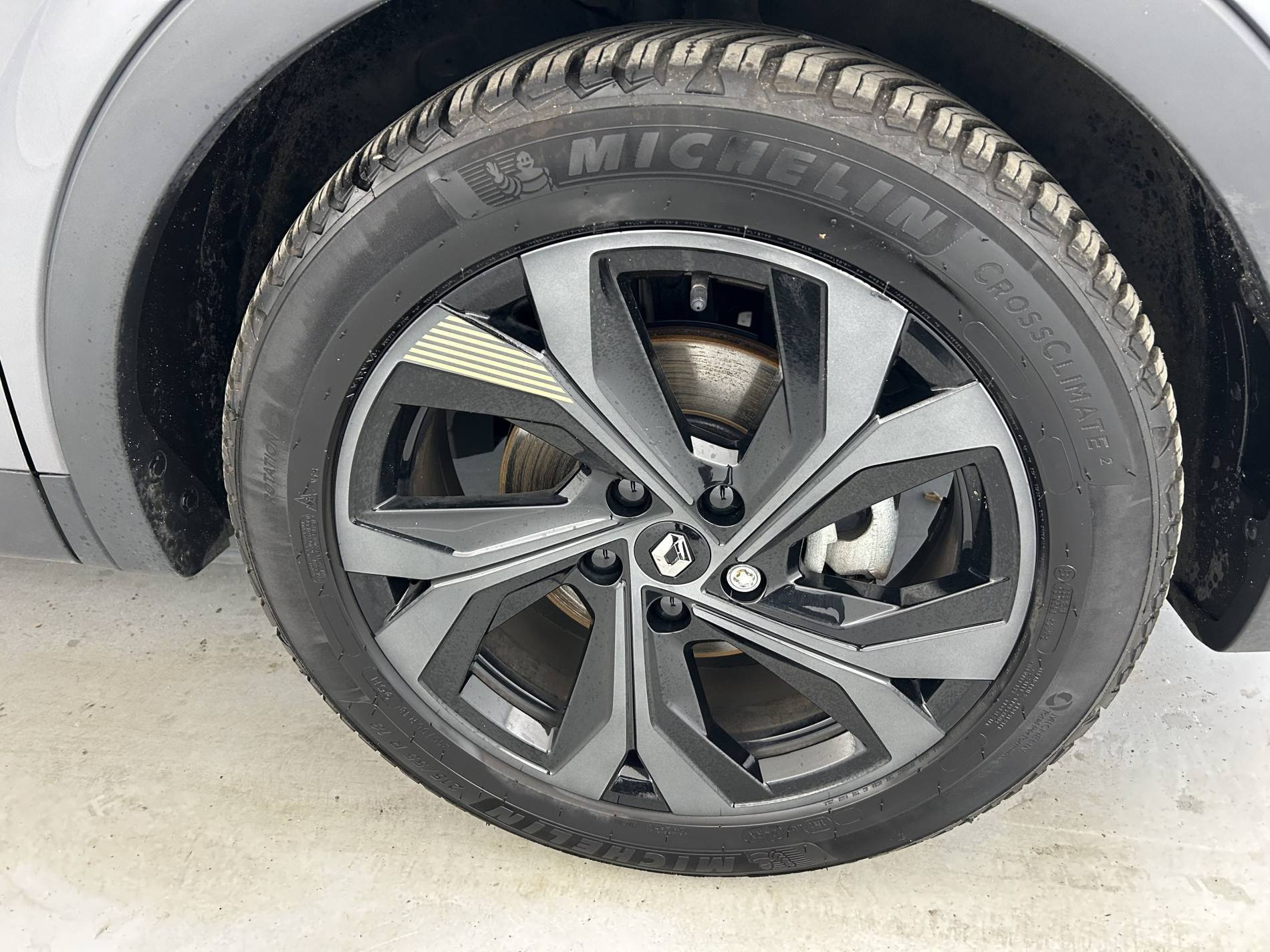 Vente en ligne Renault Arkana  E-Tech hybride 145 - 22 au prix de 21 800 €