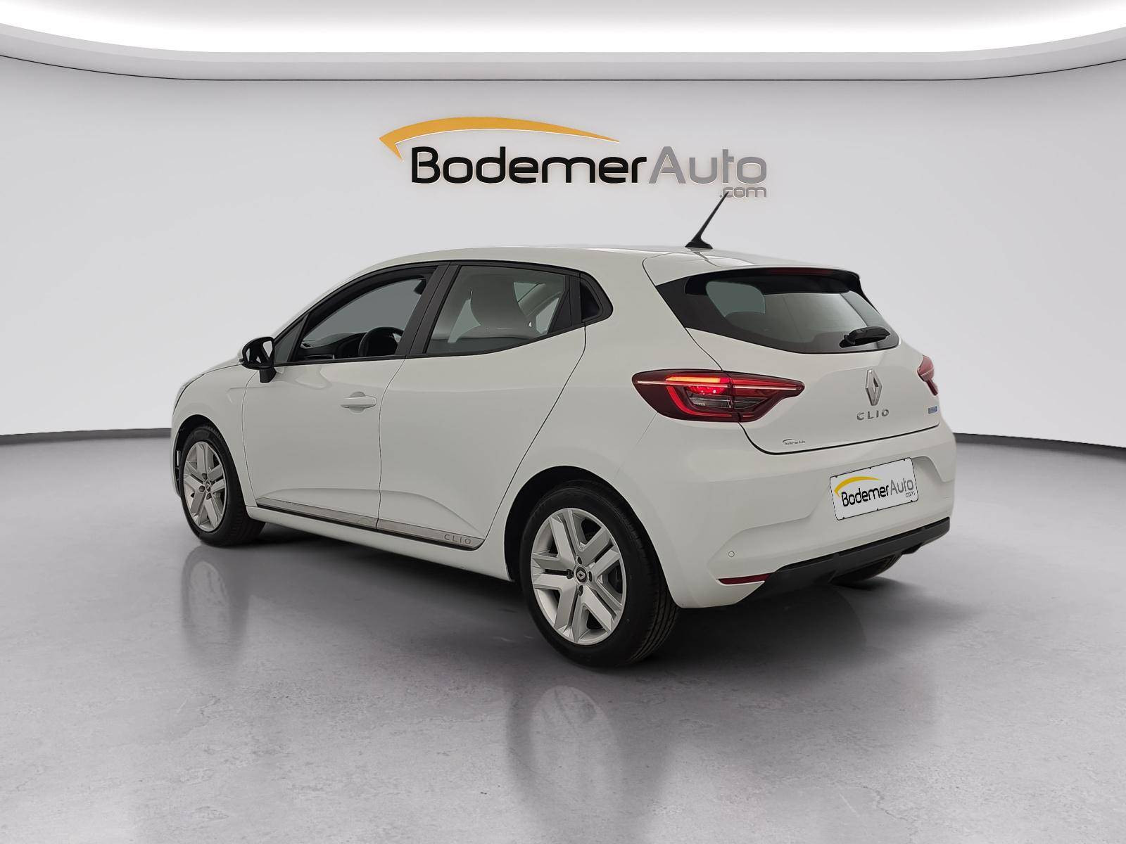 Vente en ligne Renault Clio 5 Clio E-Tech 140 - 21N au prix de 14 890 €