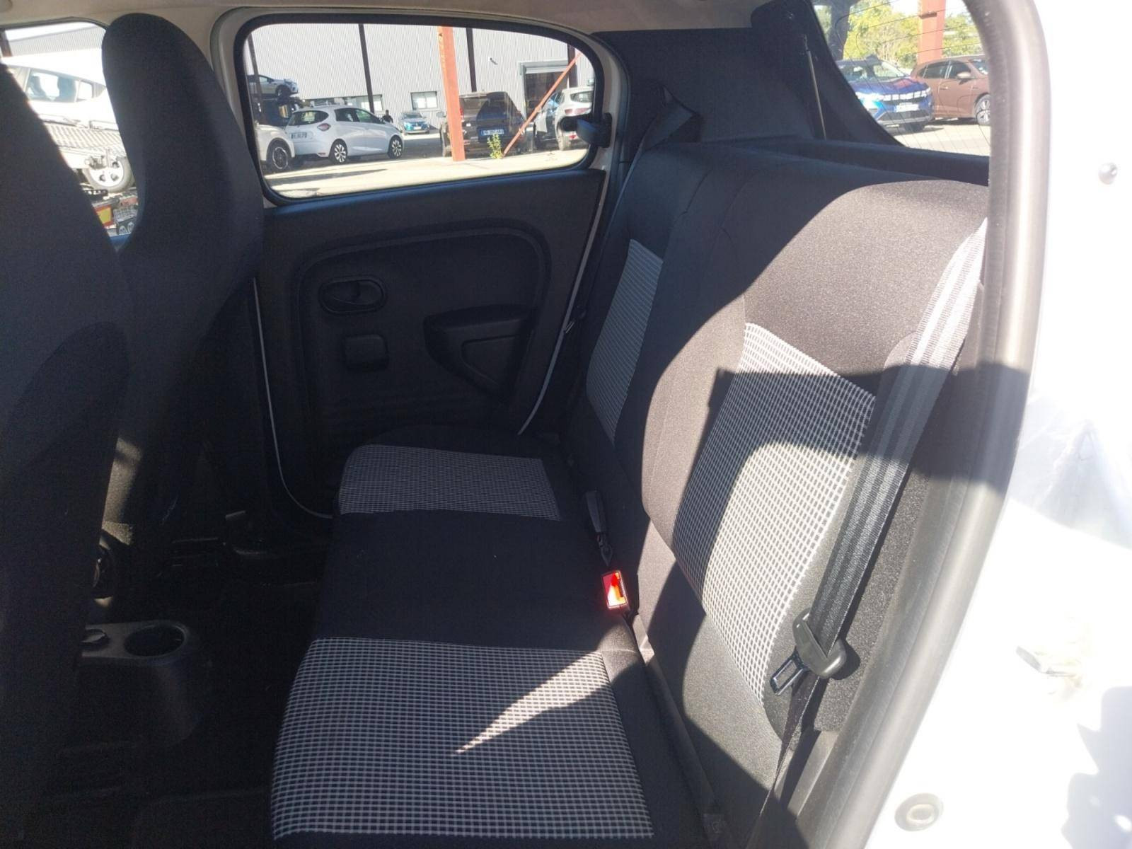 Vente en ligne Renault Twingo Electrique Twingo III E-Tech au prix de 12 900 €