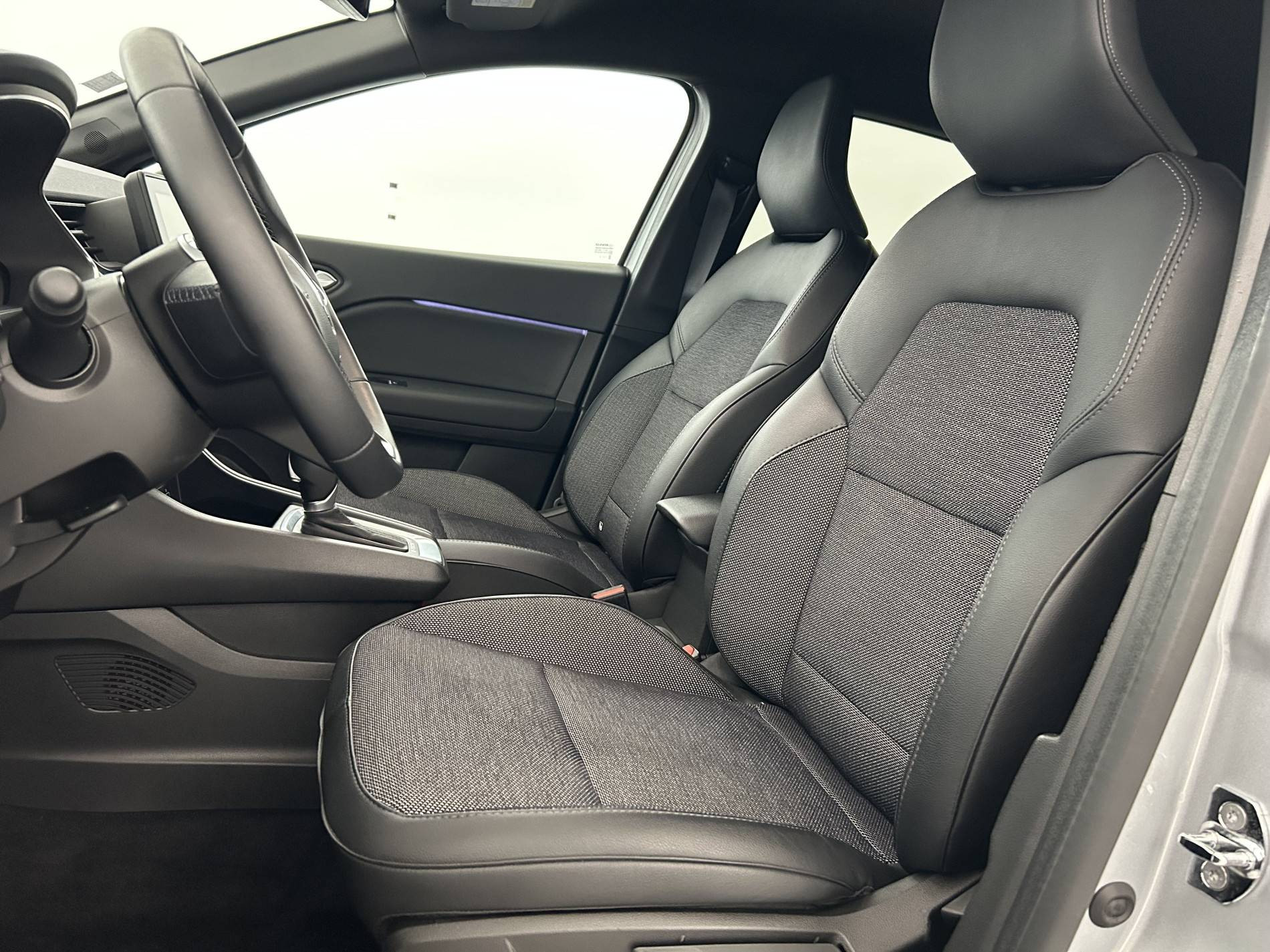 Vente en ligne Renault Captur  E-Tech 145 au prix de 19 990 €