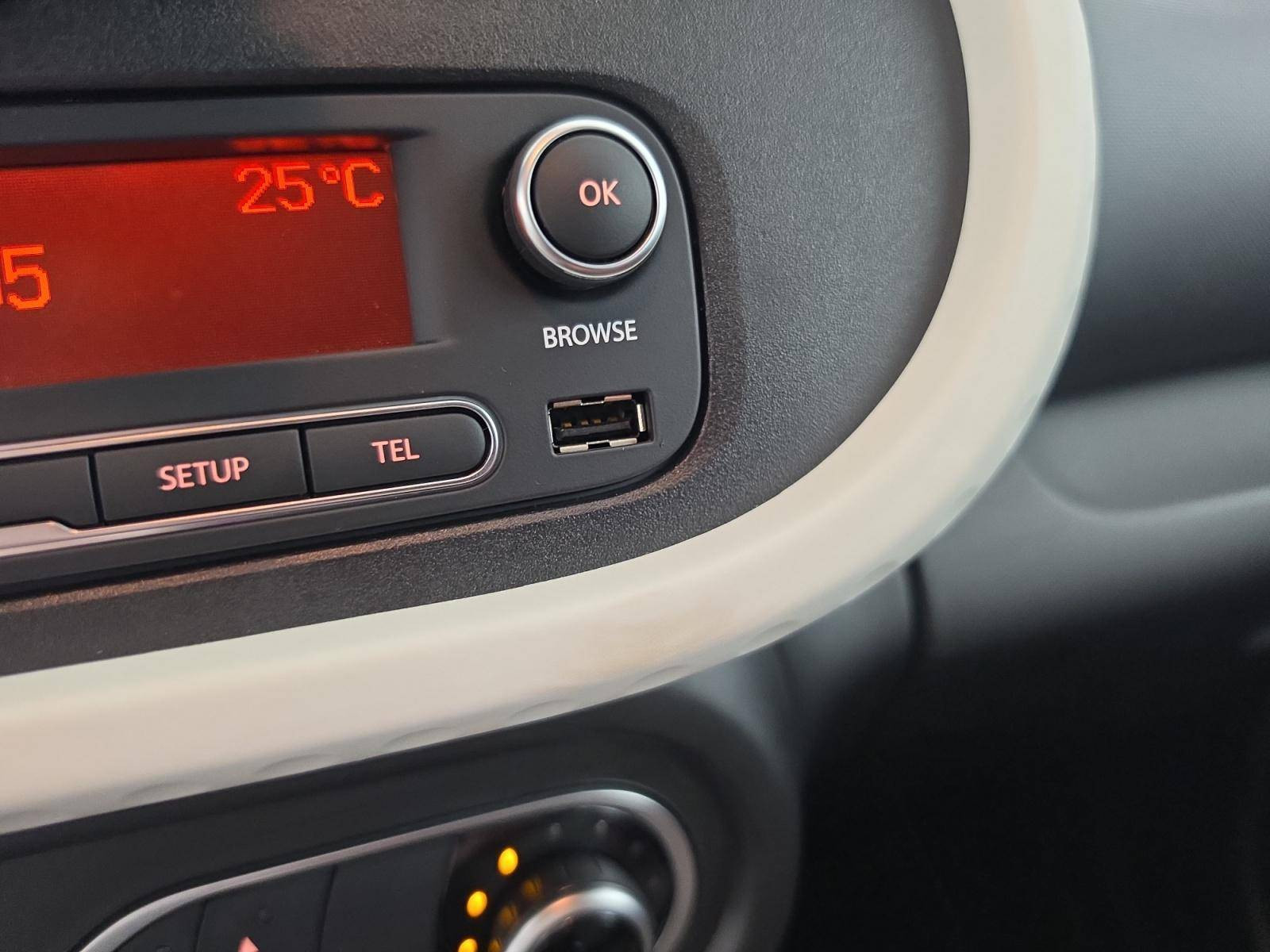 Vente en ligne Renault Twingo Electrique Twingo III E-Tech au prix de 10 800 €