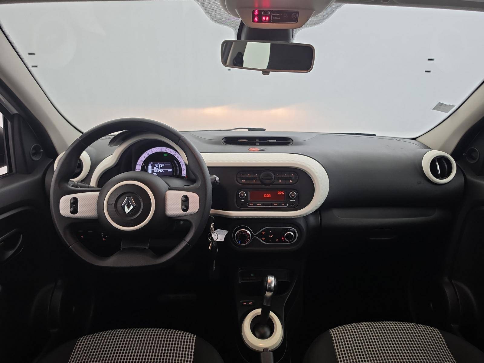 Vente en ligne Renault Twingo Electrique Twingo III E-Tech au prix de 10 950 €
