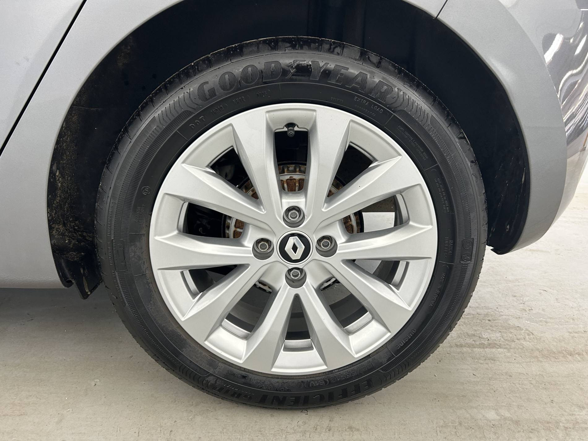 Vente en ligne Renault Clio 5 Clio TCe 90 au prix de 14 290 €