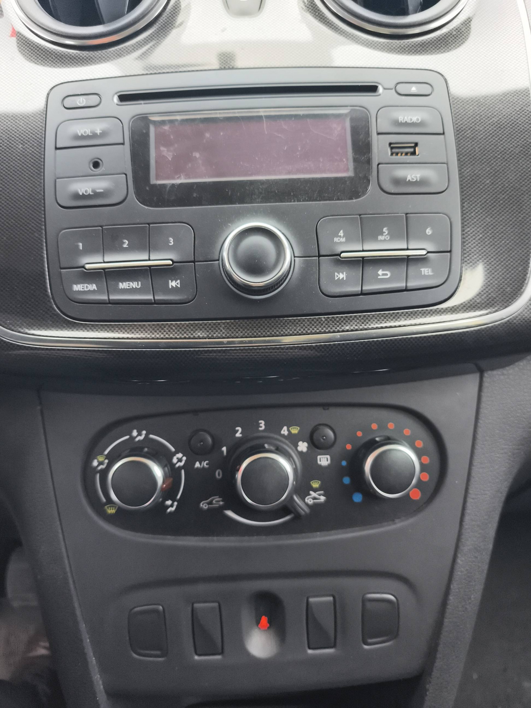 Vente en ligne Dacia Logan 2  TCe 90 au prix de 10 490 €