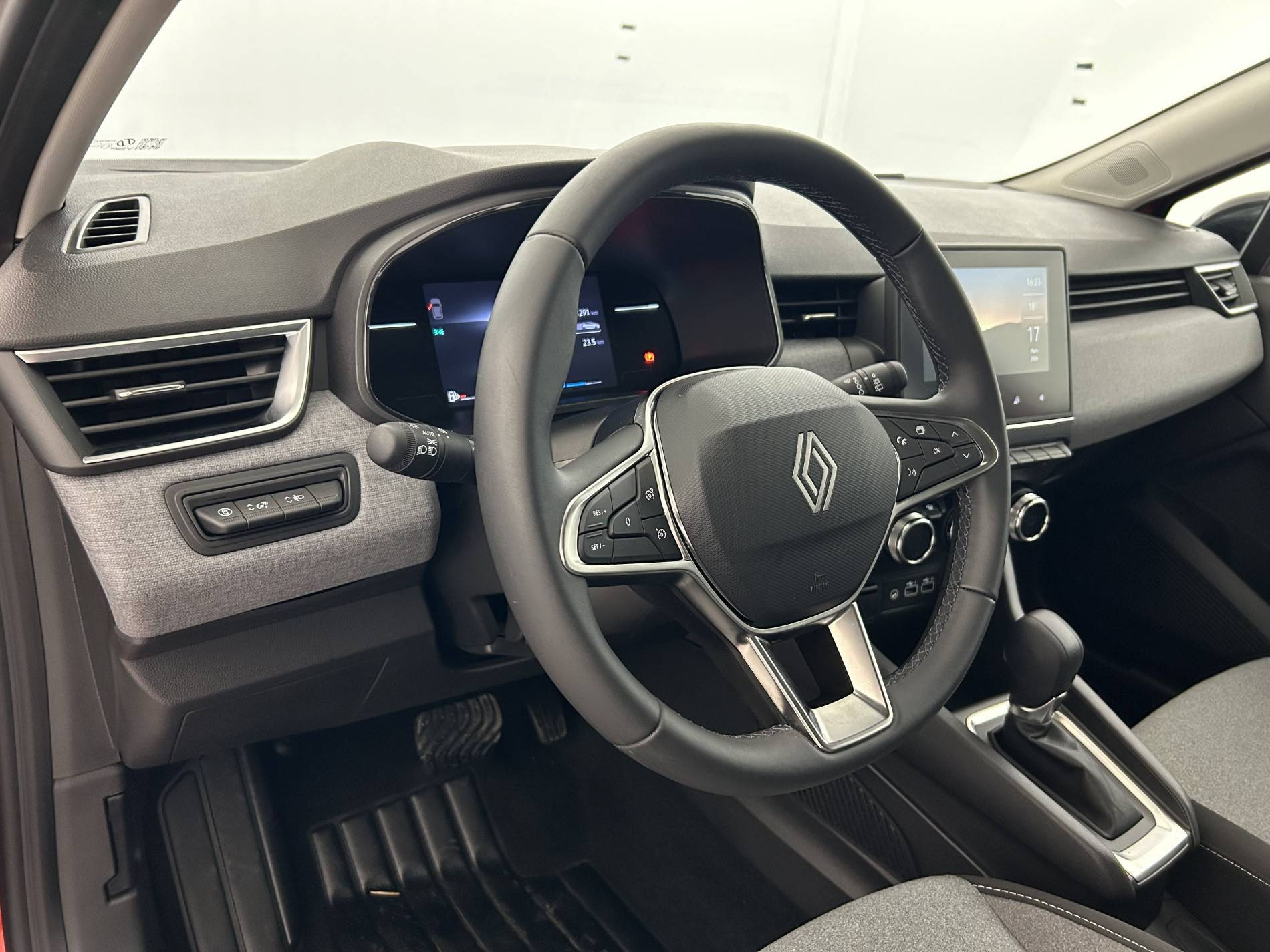 Vente en ligne Renault Clio 5 Clio E-Tech full hybrid 145 ch GSR2 au prix de 19 890 €