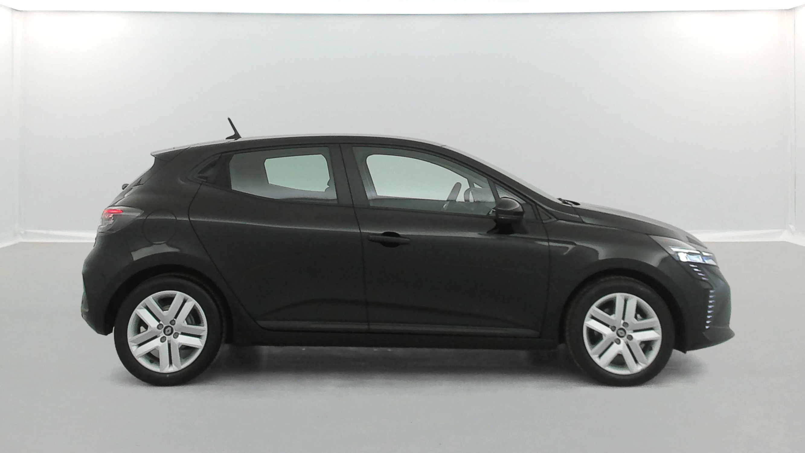 Vente en ligne Renault Clio 5 Clio E-Tech full hybrid 145 ch GSR2 au prix de 19 790 €