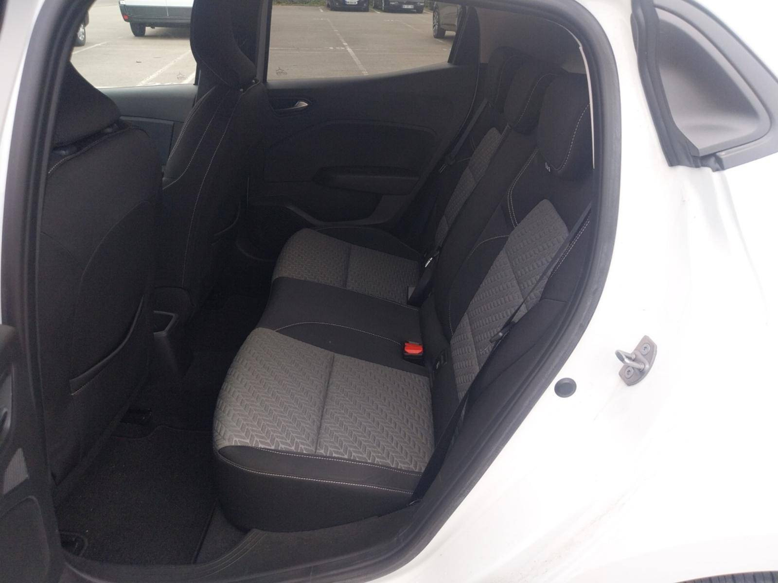 Vente en ligne Renault Clio 5 Clio TCe 90 au prix de 14 990 €