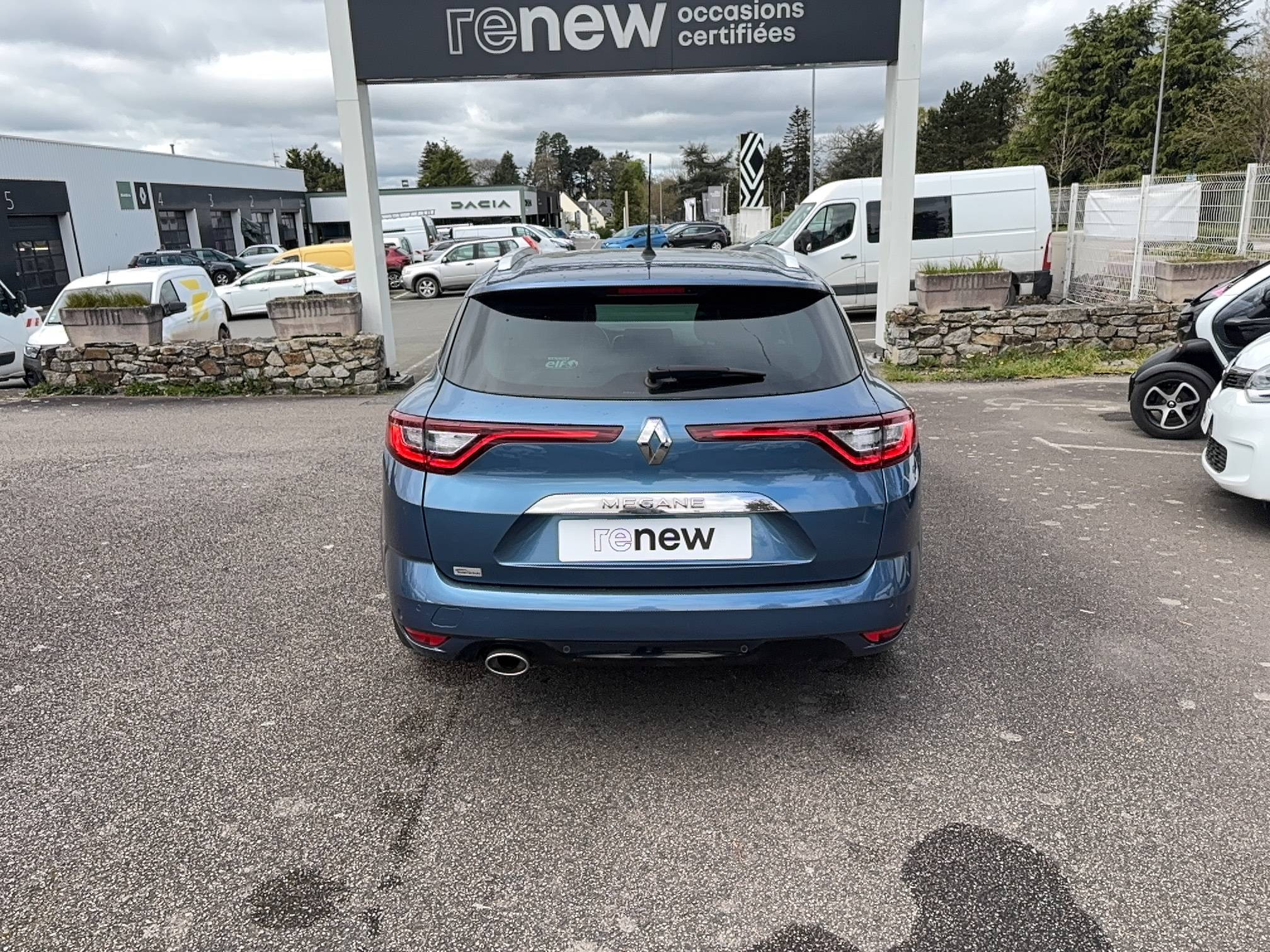 Vente en ligne Renault Megane 4 Estate Mégane IV Estate TCe 160 Energy EDC au prix de 14 990 €