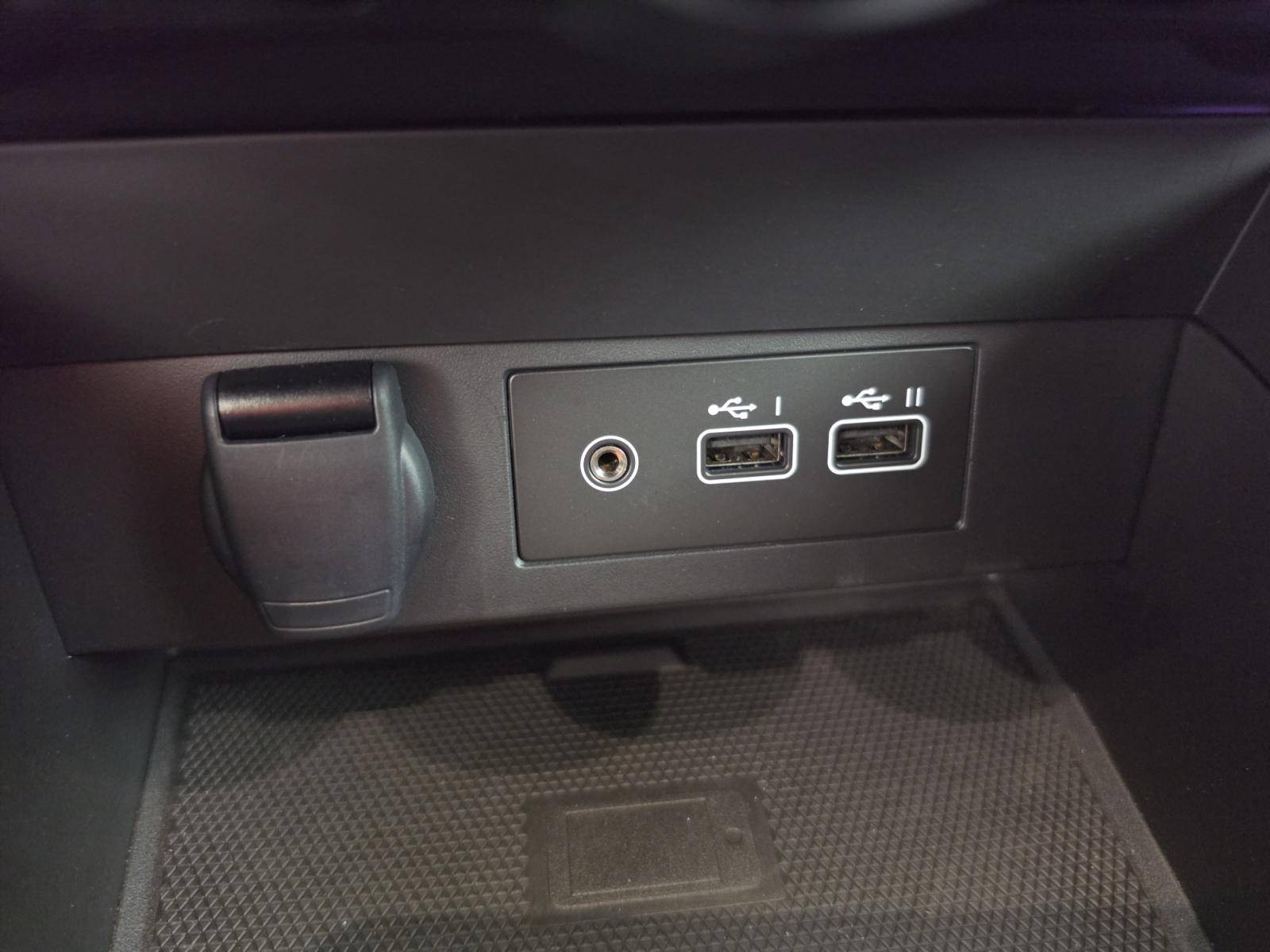Vente en ligne Renault Clio 5 Clio E-Tech full hybrid 145 au prix de 18 390 €