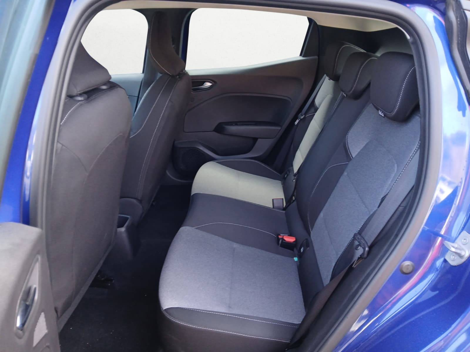 Vente en ligne Renault Clio 5 Clio Blue dCi 100 ch GSR2 au prix de 19 290 €